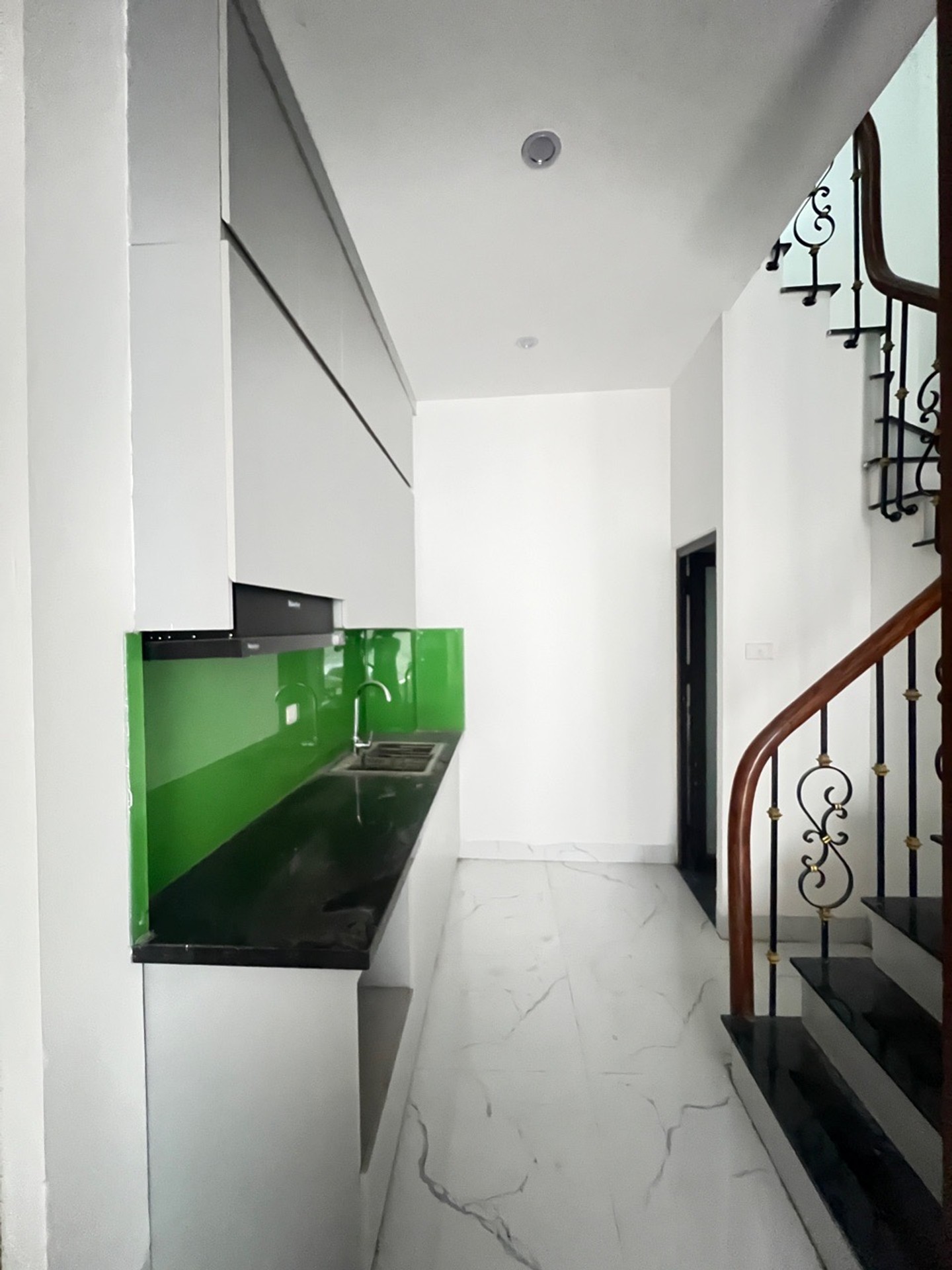 Bán nhà Tân Khai - diện tích 23m2 3 tầng - Ngõ ba gác - giá 3,8 tỷ