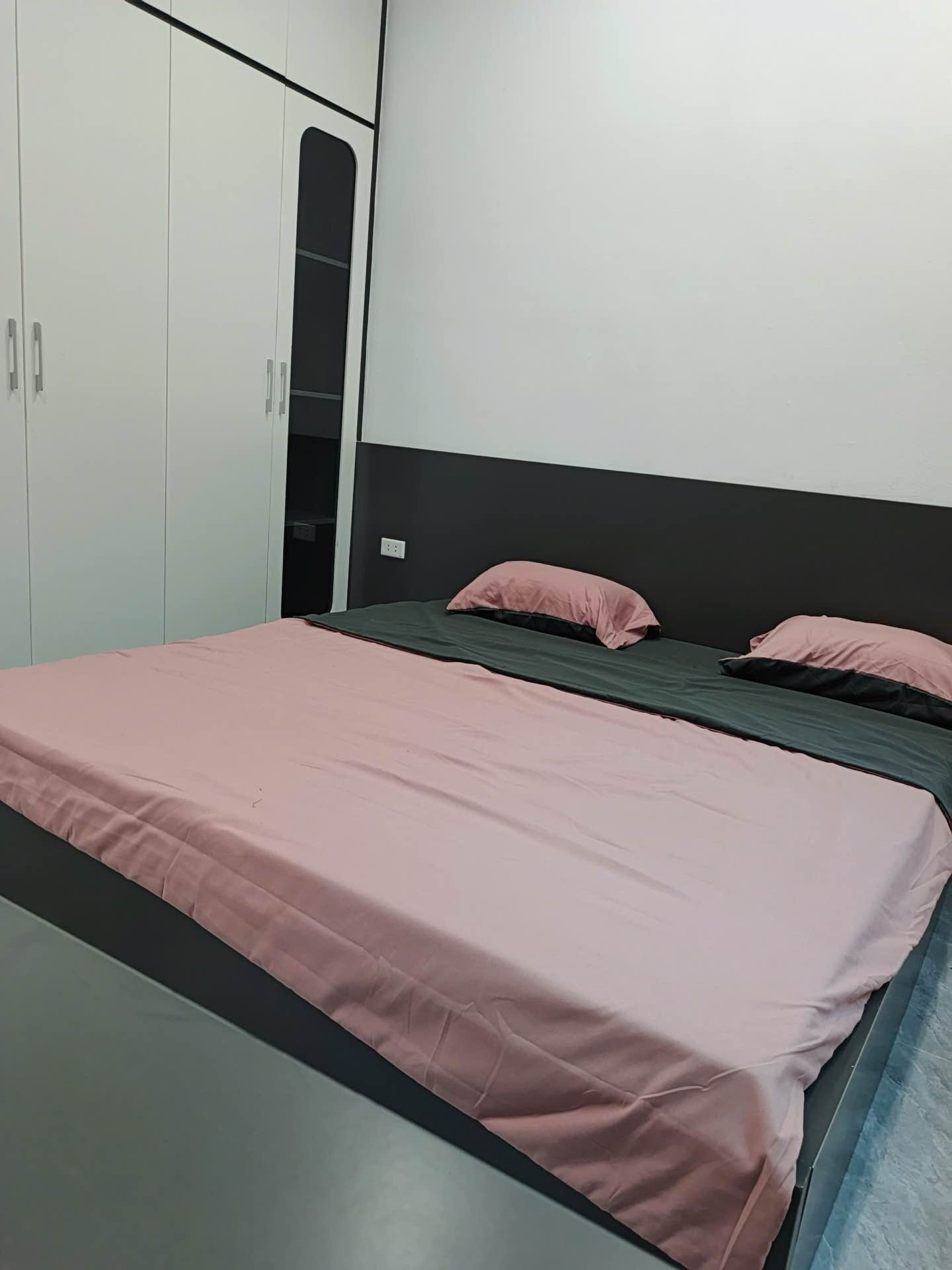Bán nhà Tam Trinh - diện tích 34m2 4 tầng - Ngõ thông, gần ô tô - giá 9 tỷ
