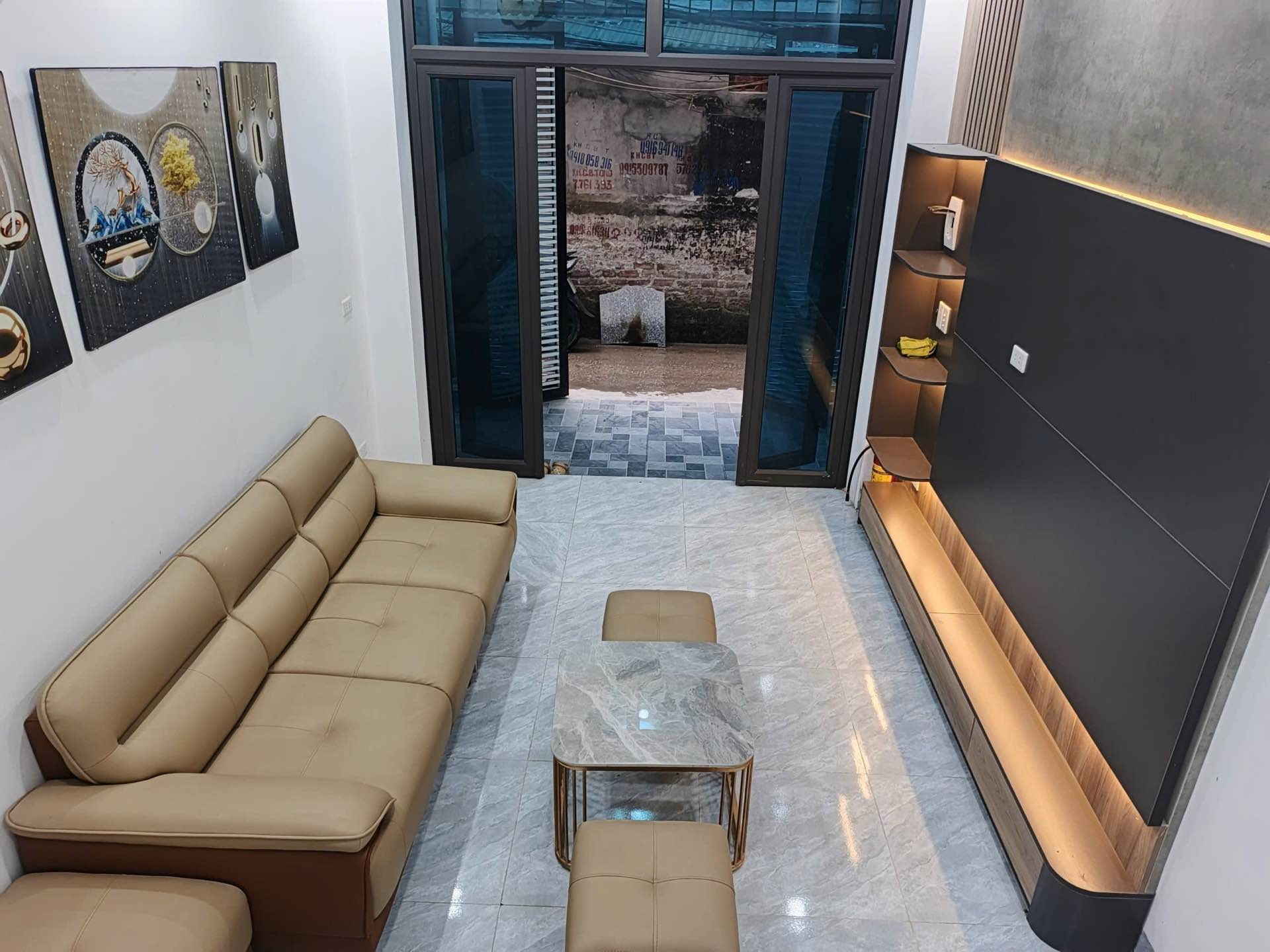 Bán nhà Tam Trinh - diện tích 34m2 4 tầng - Ngõ thông, gần ô tô - giá 9 tỷ