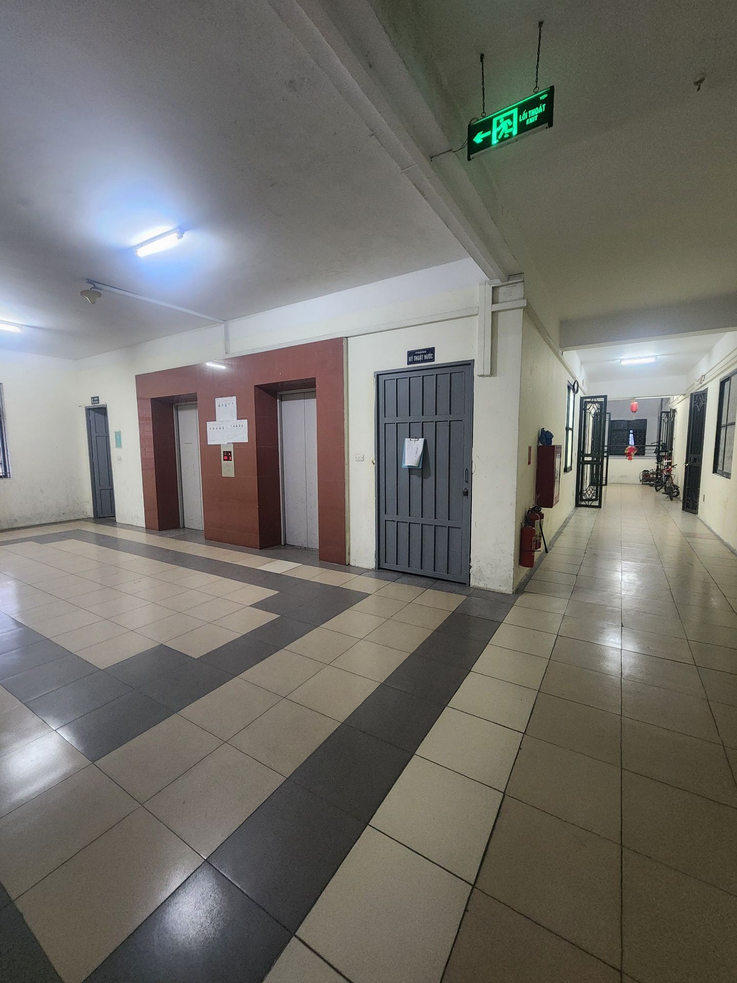 Bán nhà Nguyễn Công Thái - diện tích 86m2 1 tầng - Lô góc thoáng sáng - giá 8,4 tỷ