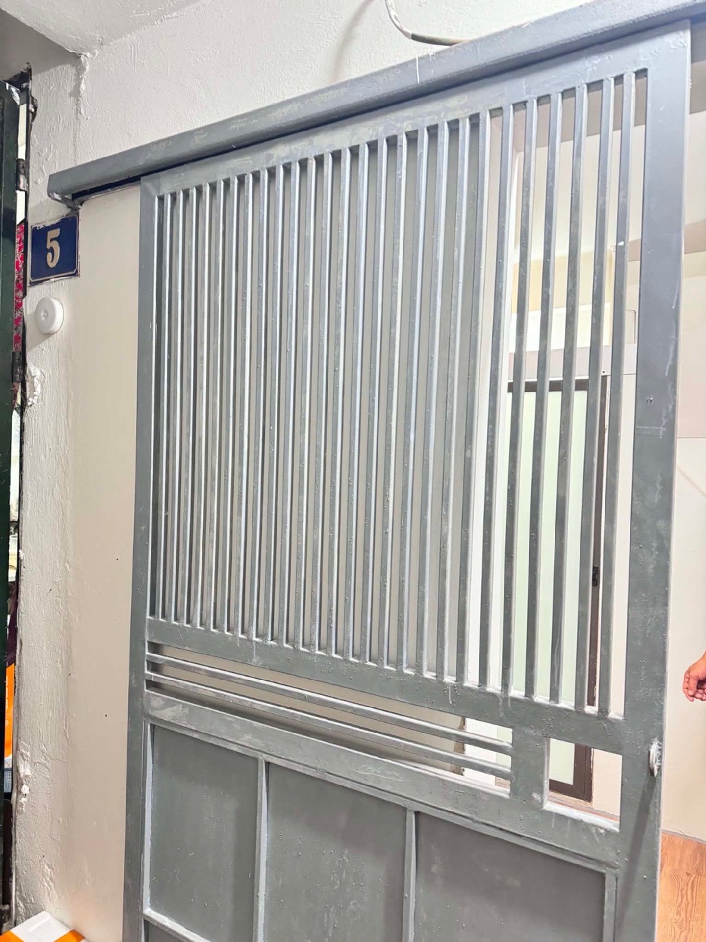 Bán nhà Hồng Mai - diện tích 15m2 4 tầng - Nhà nhỏ xinh, cực kỳ phù hợp vợ chồng trẻ - giá 1,65 tỷ