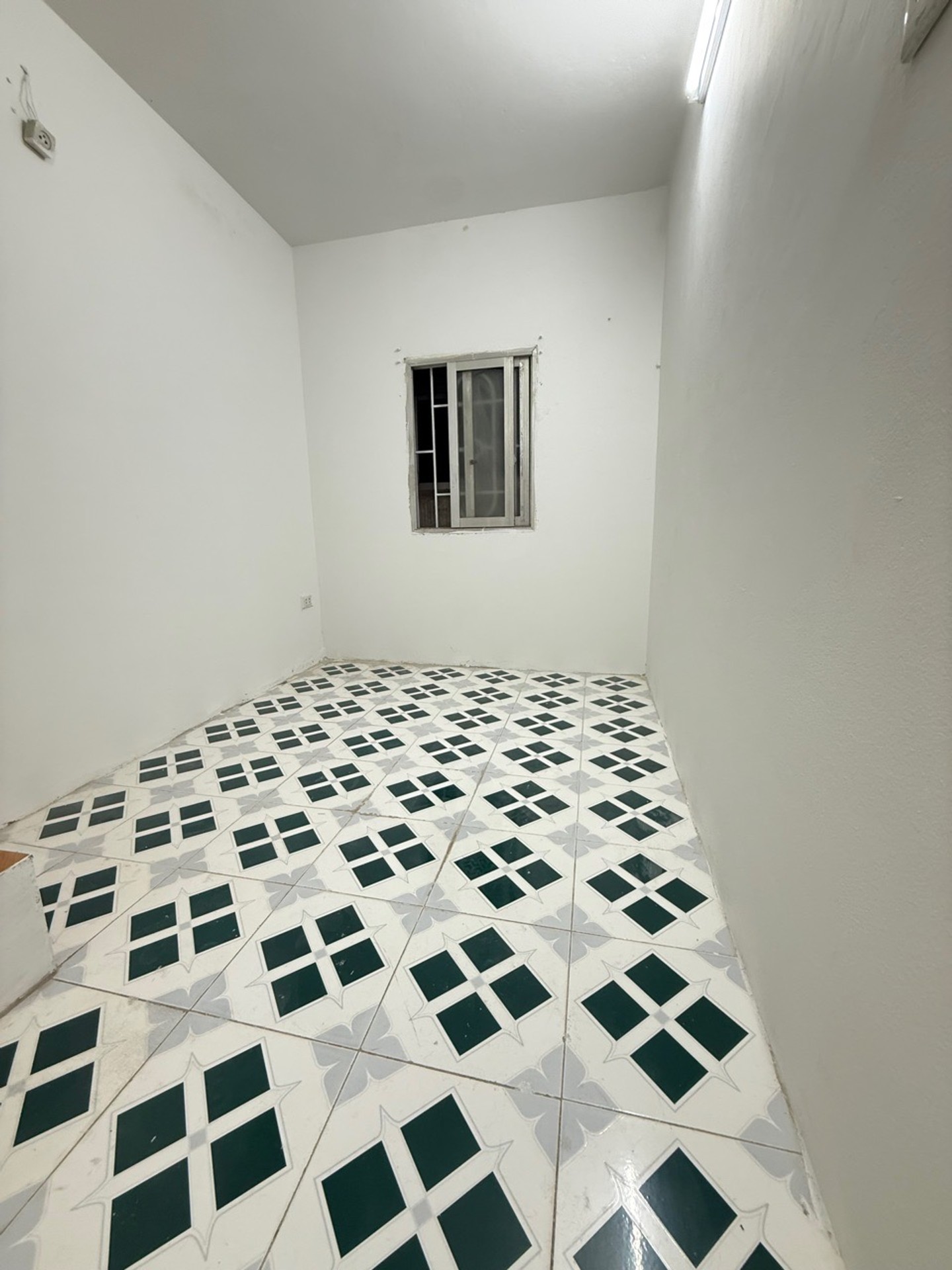 Bán nhà Hồng Mai - diện tích 15m2 4 tầng - Nhà nhỏ xinh, cực kỳ phù hợp vợ chồng trẻ - giá 1,65 tỷ