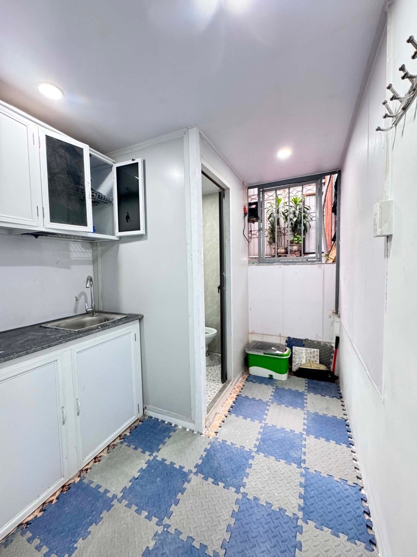 Bán nhà Hồng Mai - diện tích 15m2 4 tầng - Nhà nhỏ xinh, cực kỳ phù hợp vợ chồng trẻ - giá 1,65 tỷ