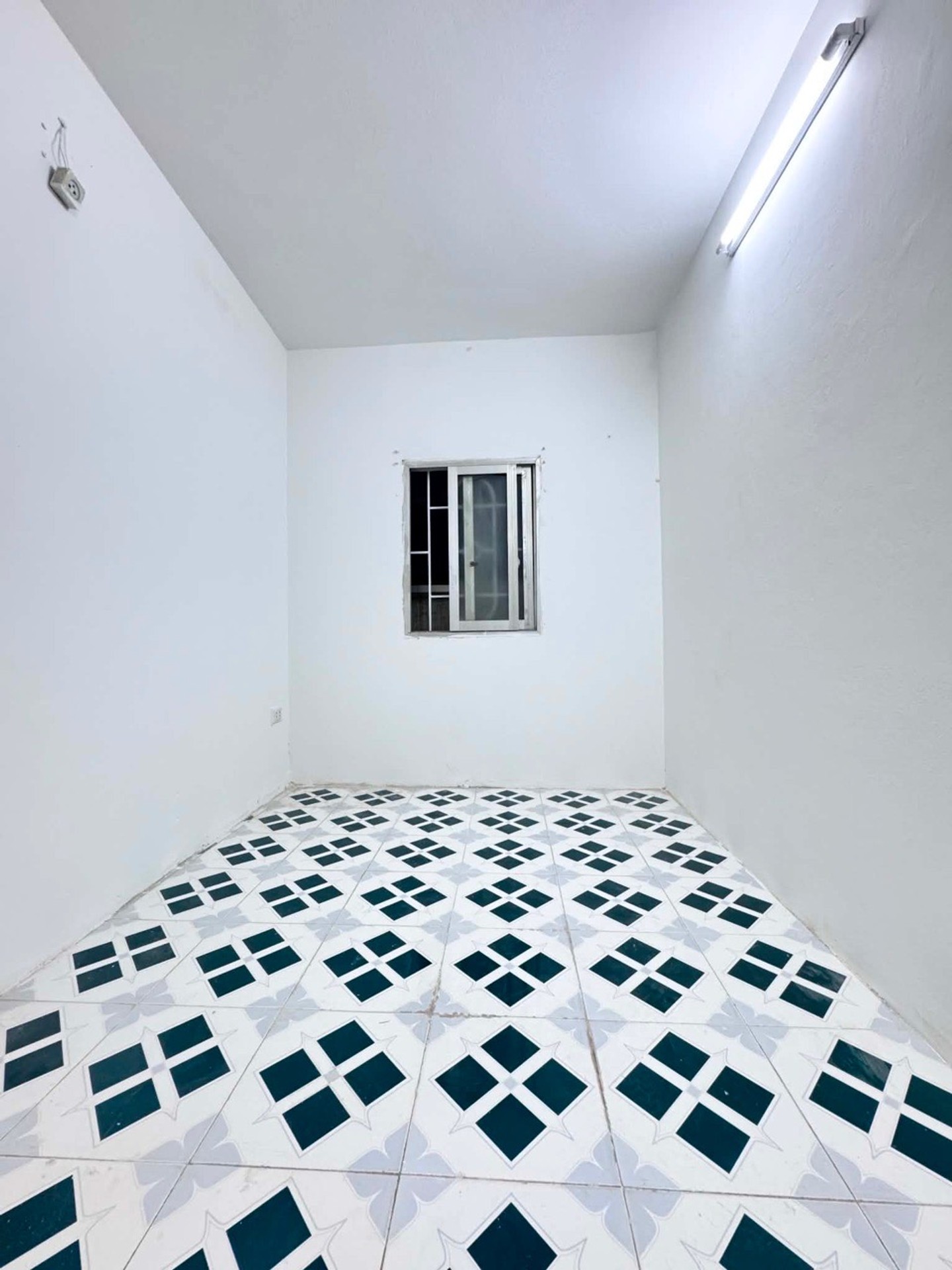 Bán nhà Hồng Mai - diện tích 15m2 4 tầng - Nhà nhỏ xinh, cực kỳ phù hợp vợ chồng trẻ - giá 1,65 tỷ