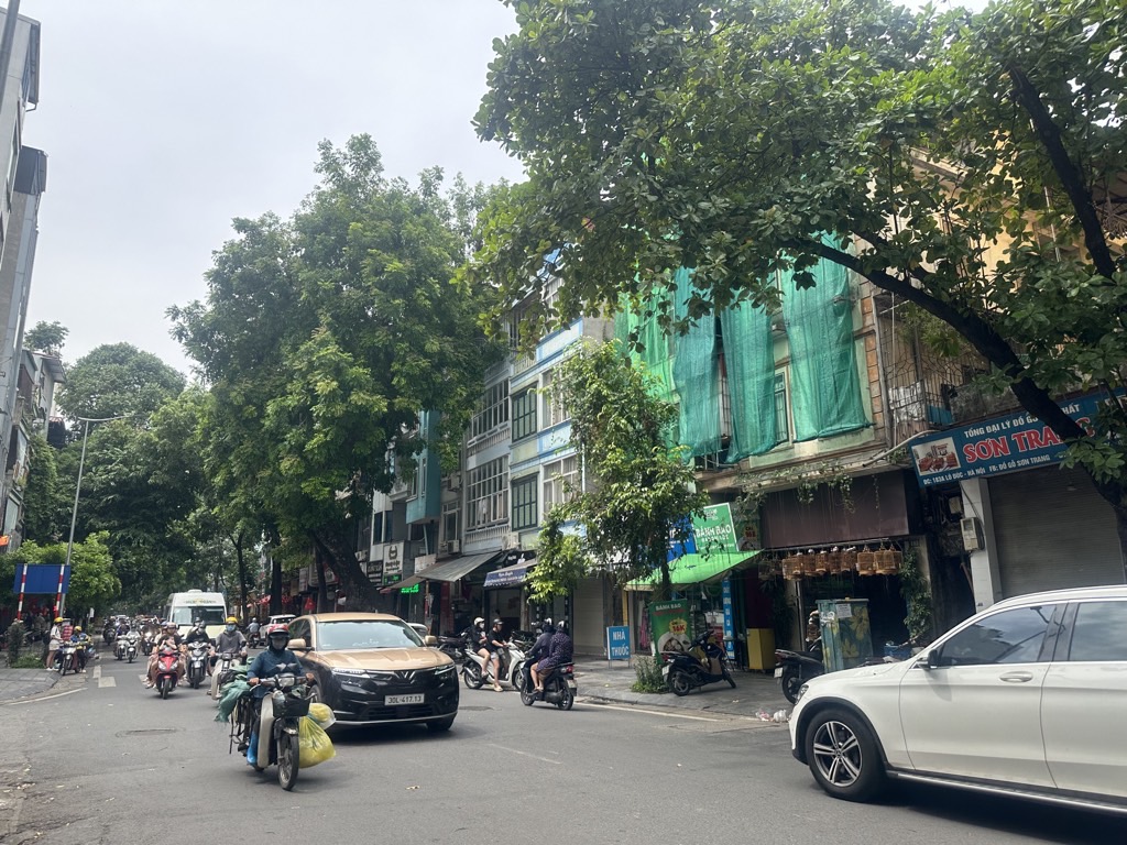 Bán nhà Lò Đúc - diện tích 220m2 1 tầng - Mặt phố trung tâm kinh doanh sầm uất - giá 122,55 tỷ