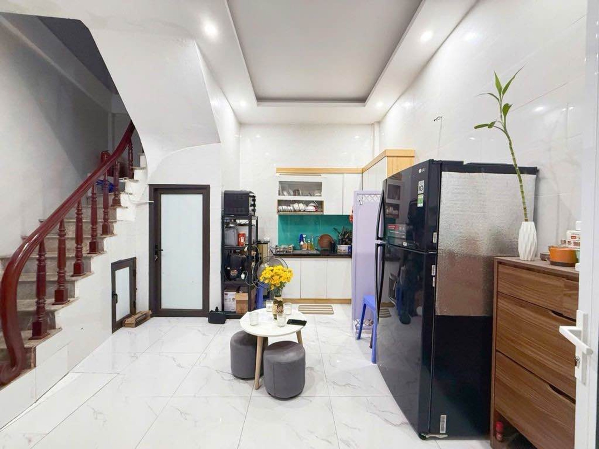 Bán nhà Hoàng Mai - diện tích 22m2 5 tầng - Gần ô tô - giá 5,8 tỷ