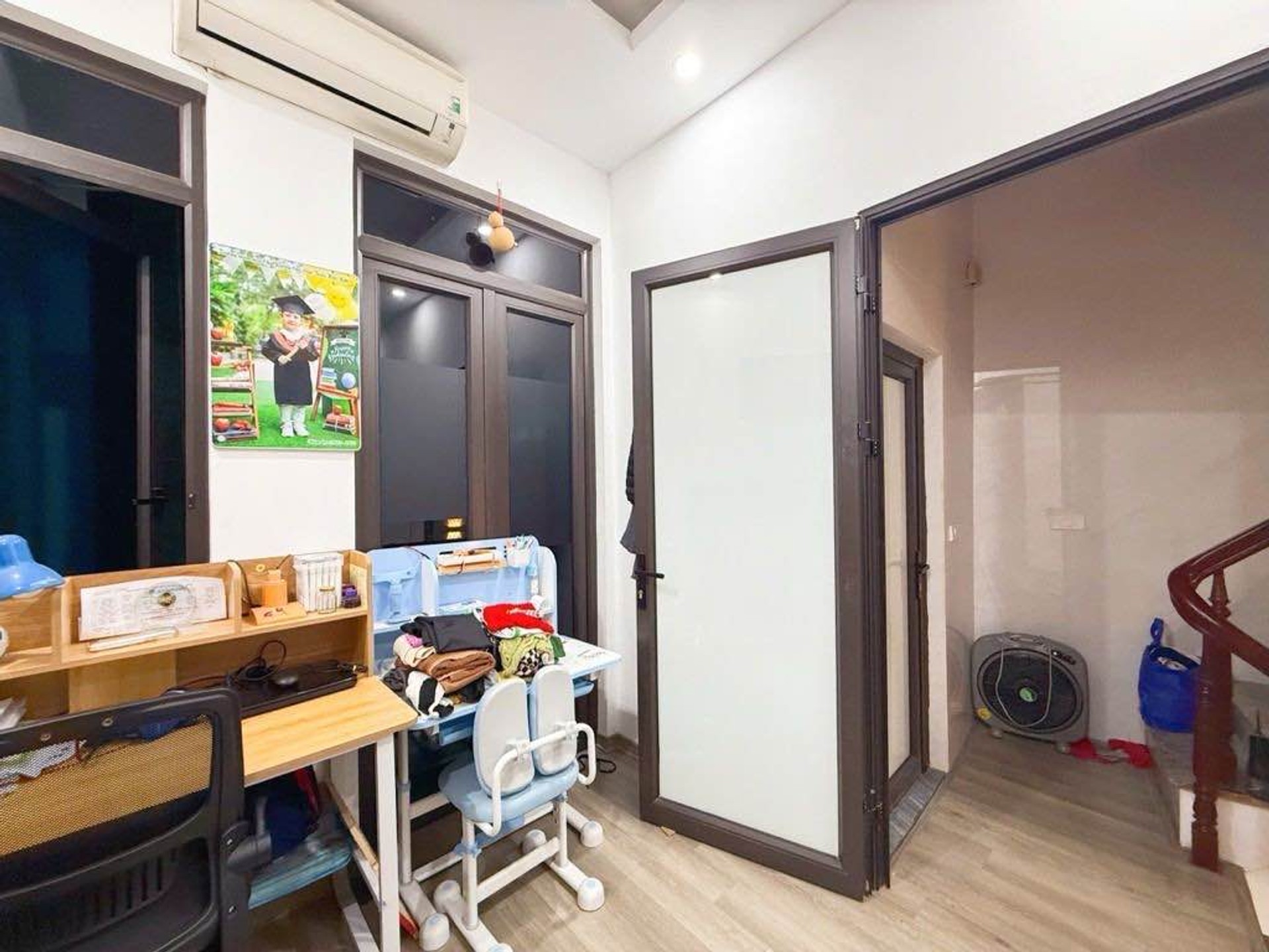 Bán nhà Hoàng Mai - diện tích 22m2 5 tầng - Gần ô tô - giá 5,8 tỷ