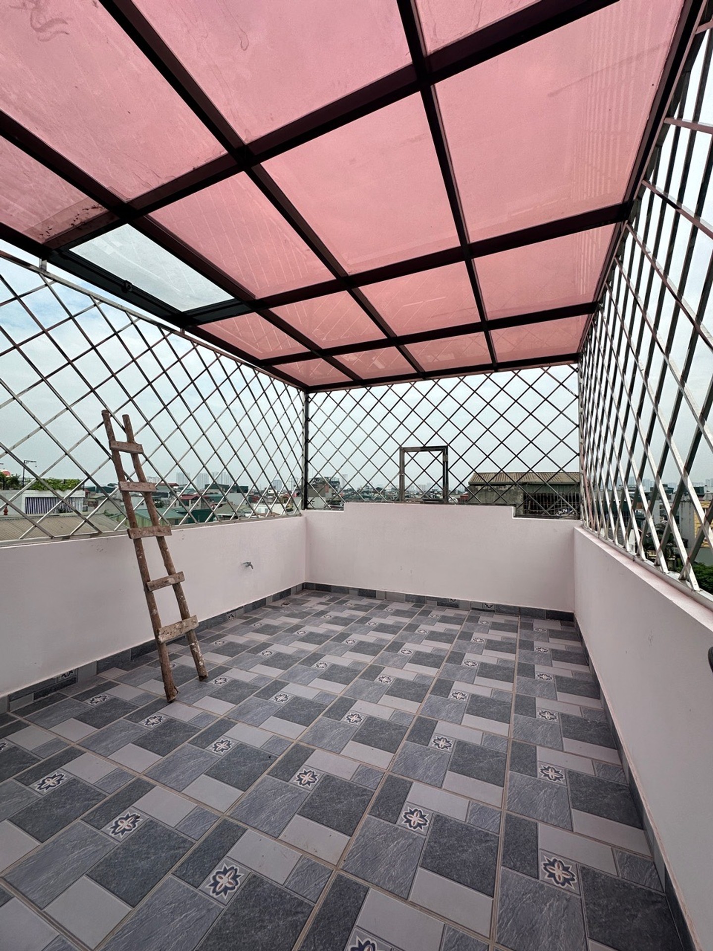 Bán nhà Lĩnh Nam - diện tích 30m2 6 tầng - Thang máy - giá 8,15 tỷ