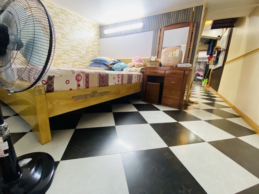 Bán nhà Mai Động - diện tích 60m2 2 tầng - Sổ đỏ chính chủ sẵn sàng giao dịch - giá 4,25 tỷ