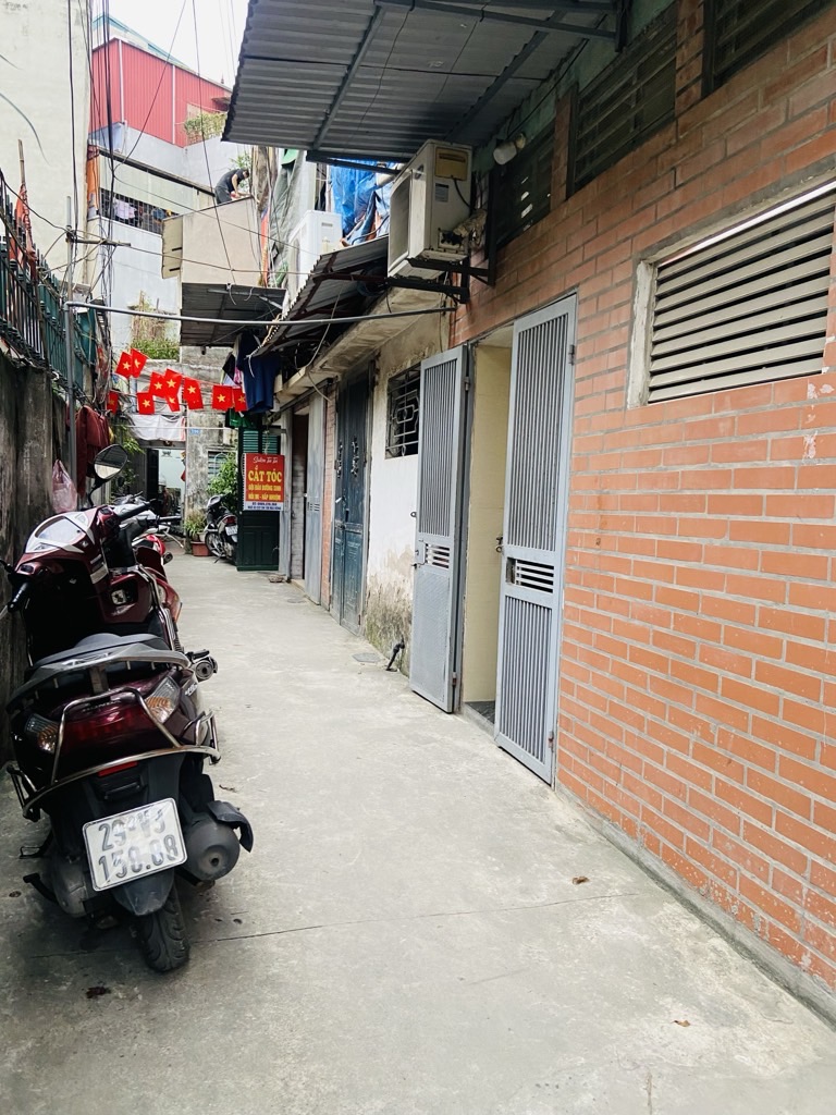 Bán nhà Mai Động - diện tích 60m2 2 tầng - Sổ đỏ chính chủ sẵn sàng giao dịch - giá 4,25 tỷ
