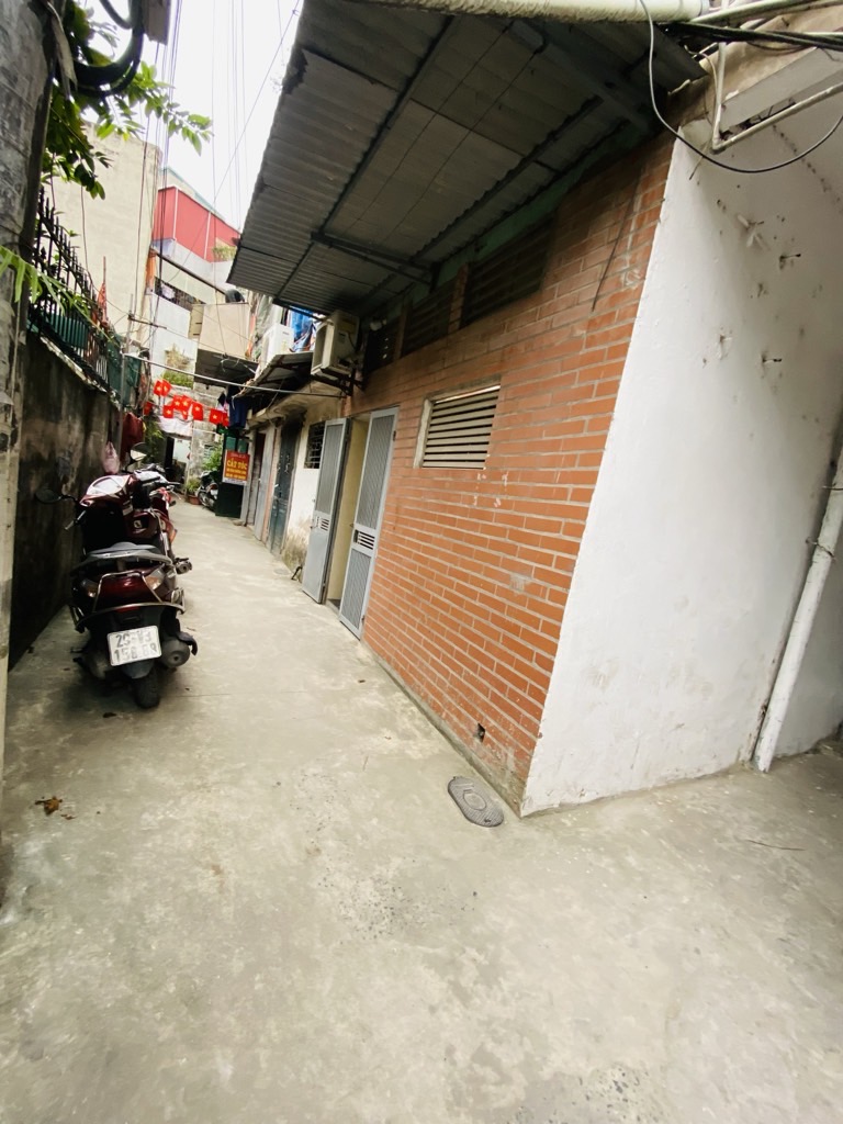 Bán nhà Mai Động - diện tích 60m2 2 tầng - Sổ đỏ chính chủ sẵn sàng giao dịch - giá 4,25 tỷ
