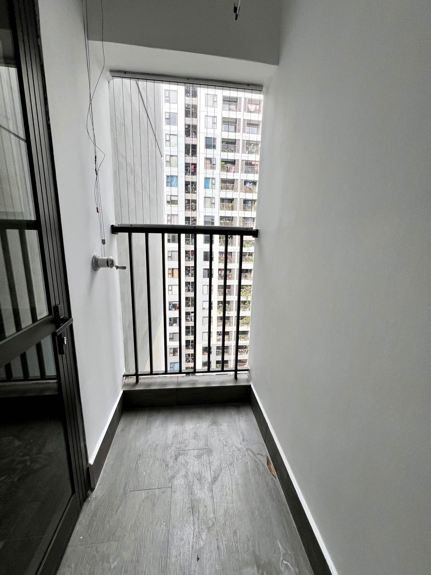 Bán nhà Minh Khai - diện tích 77m2 18 tầng - Chung cư đẹp hiếm có - giá 8,5 tỷ