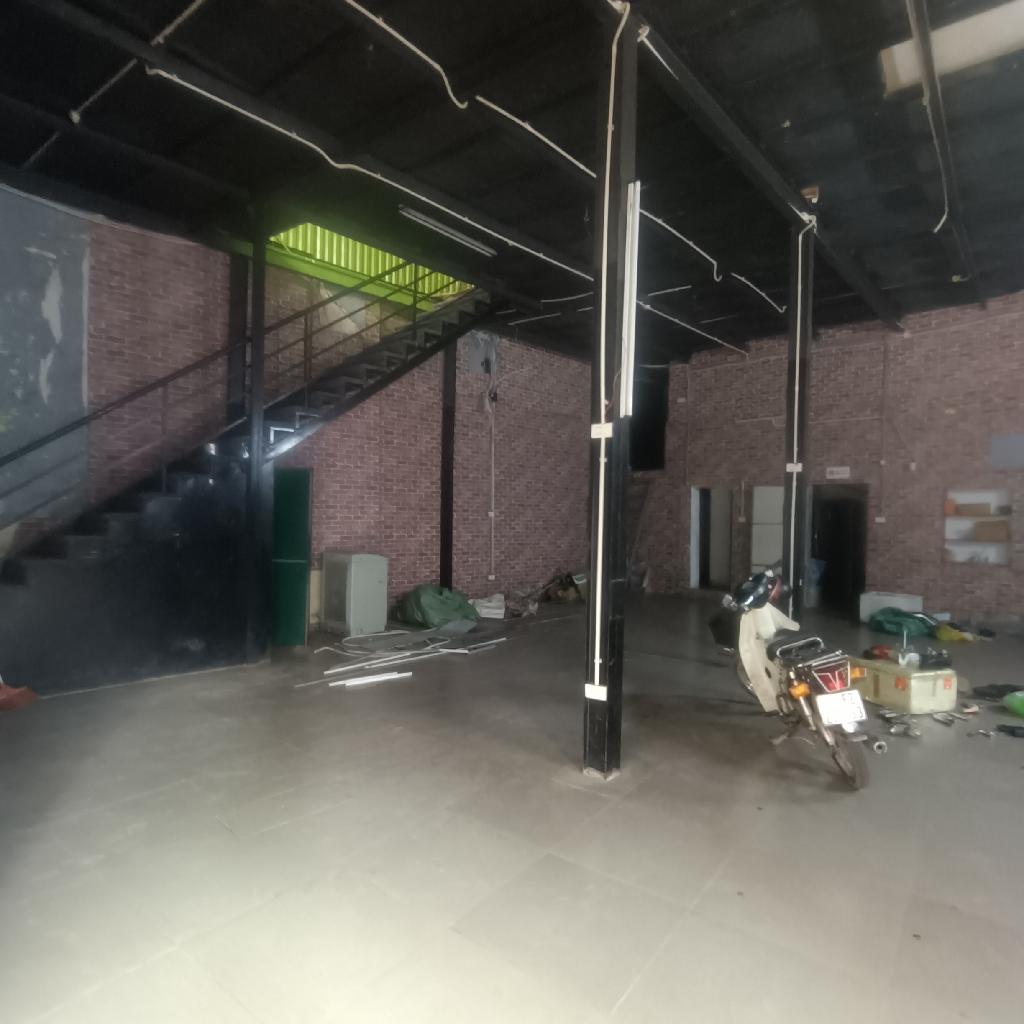 Bán nhà Nguyễn Chí Thanh - diện tích 130m2 2 tầng - Ô TÔ TRÁNH - giá 51 tỷ