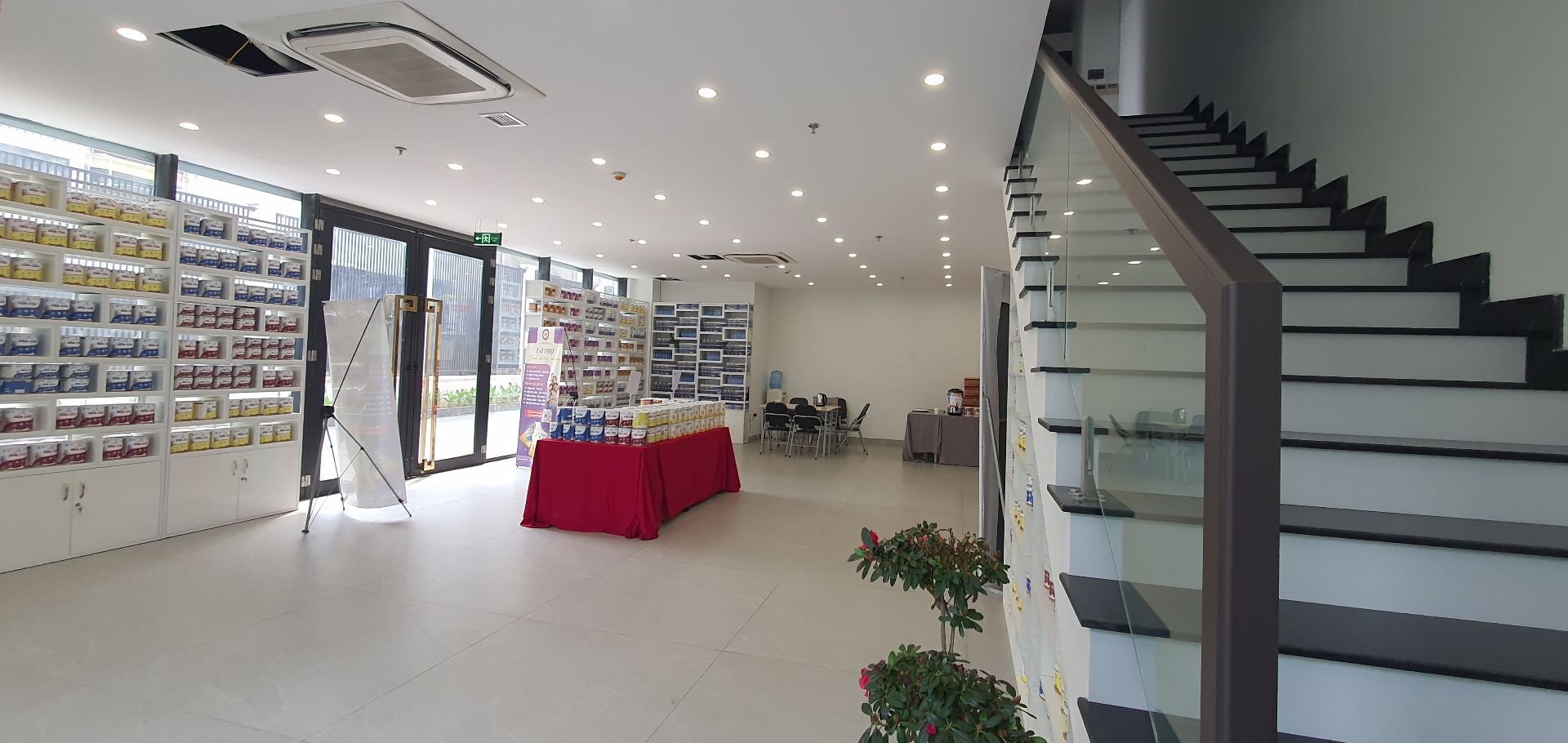 Bán nhà Đại Từ - diện tích 90m2 2 tầng - Căn góc 2 mặt tiền - giá 20 tỷ