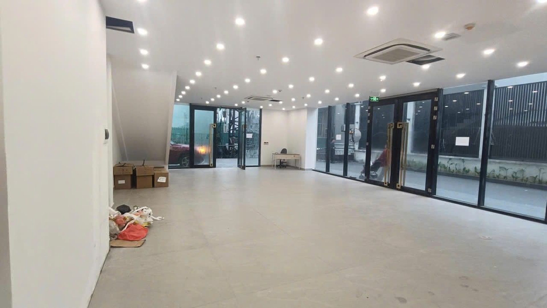 Bán nhà Đại Từ - diện tích 90m2 2 tầng - Căn góc 2 mặt tiền - giá 20 tỷ