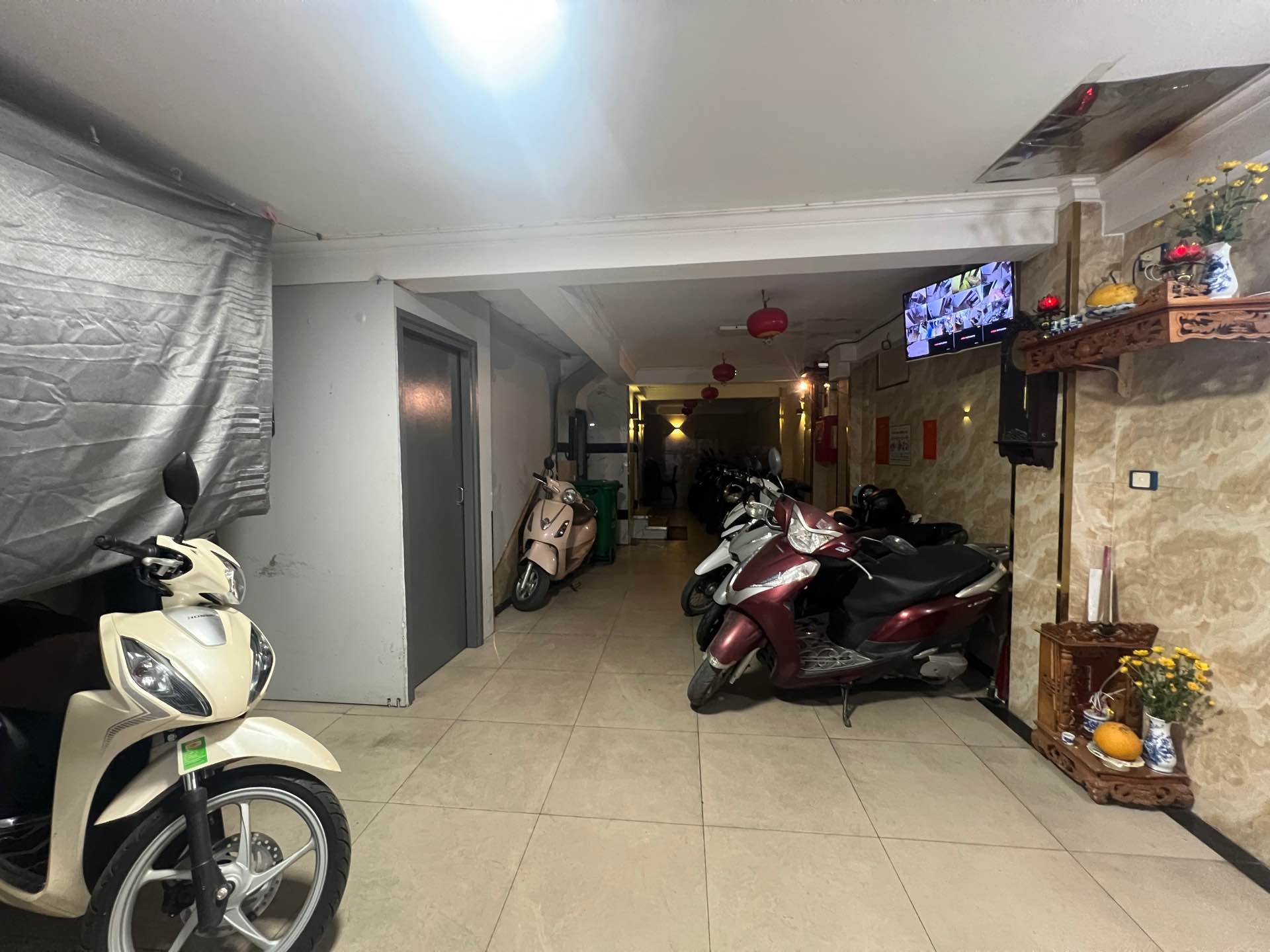 Bán nhà Pháo Đài Láng - diện tích 68m2 9 tầng - Lô góc 2 mặt thoáng - giá 36,8 tỷ