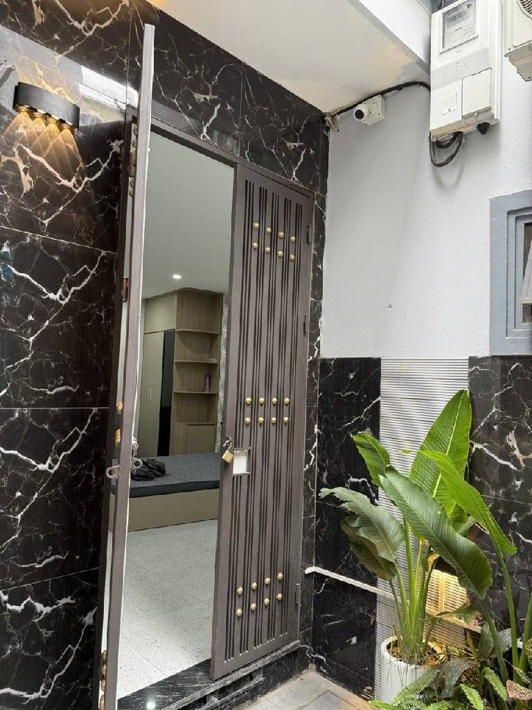Bán nhà Hồng Mai - diện tích 61m2 5 tầng - Lô góc 3 mặt thoáng - giá 15,4 tỷ