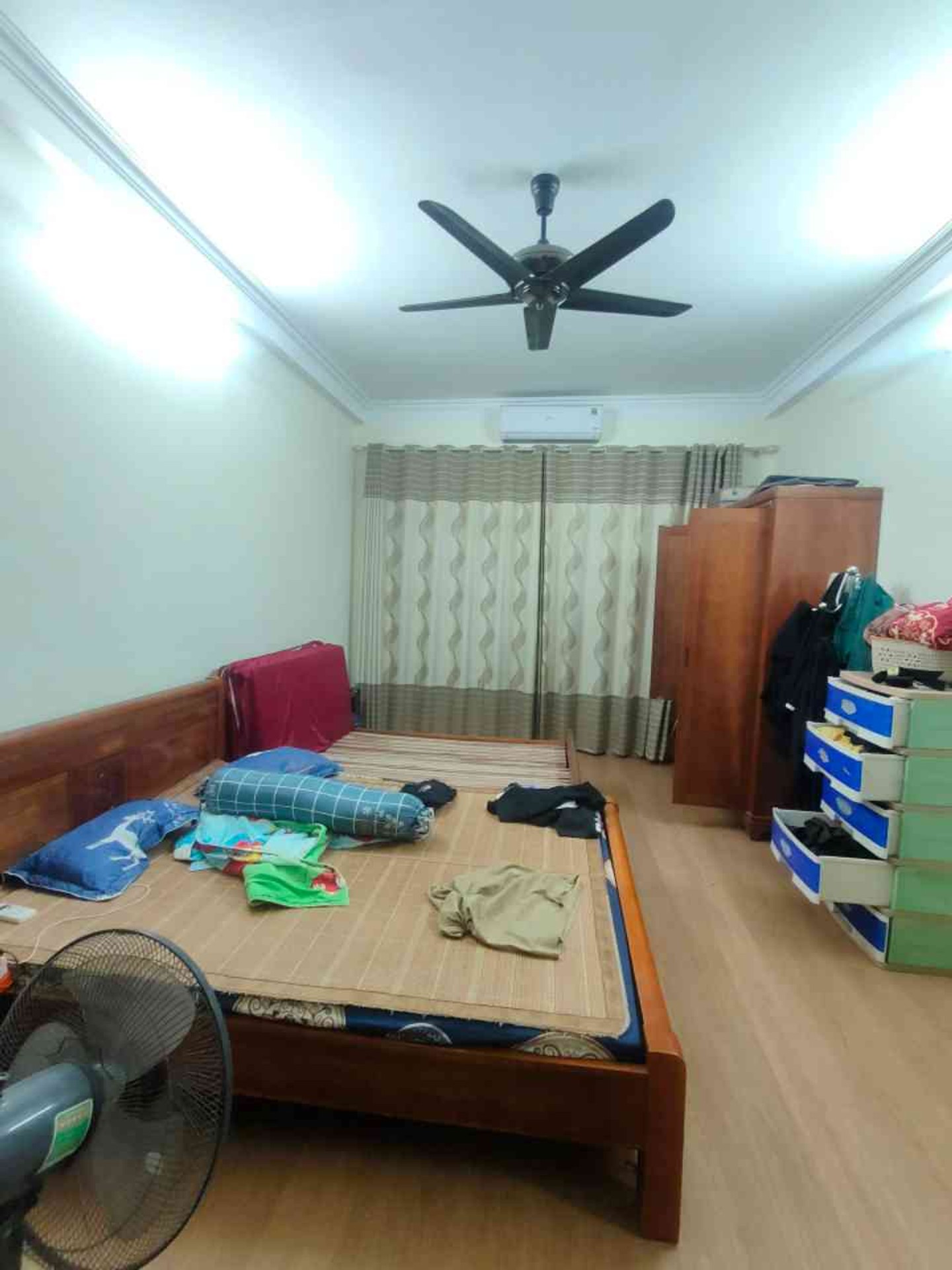 Bán nhà Trương Định - diện tích 55m2 5 tầng - Lô góc 3 mặt thoáng - giá 10,6 tỷ