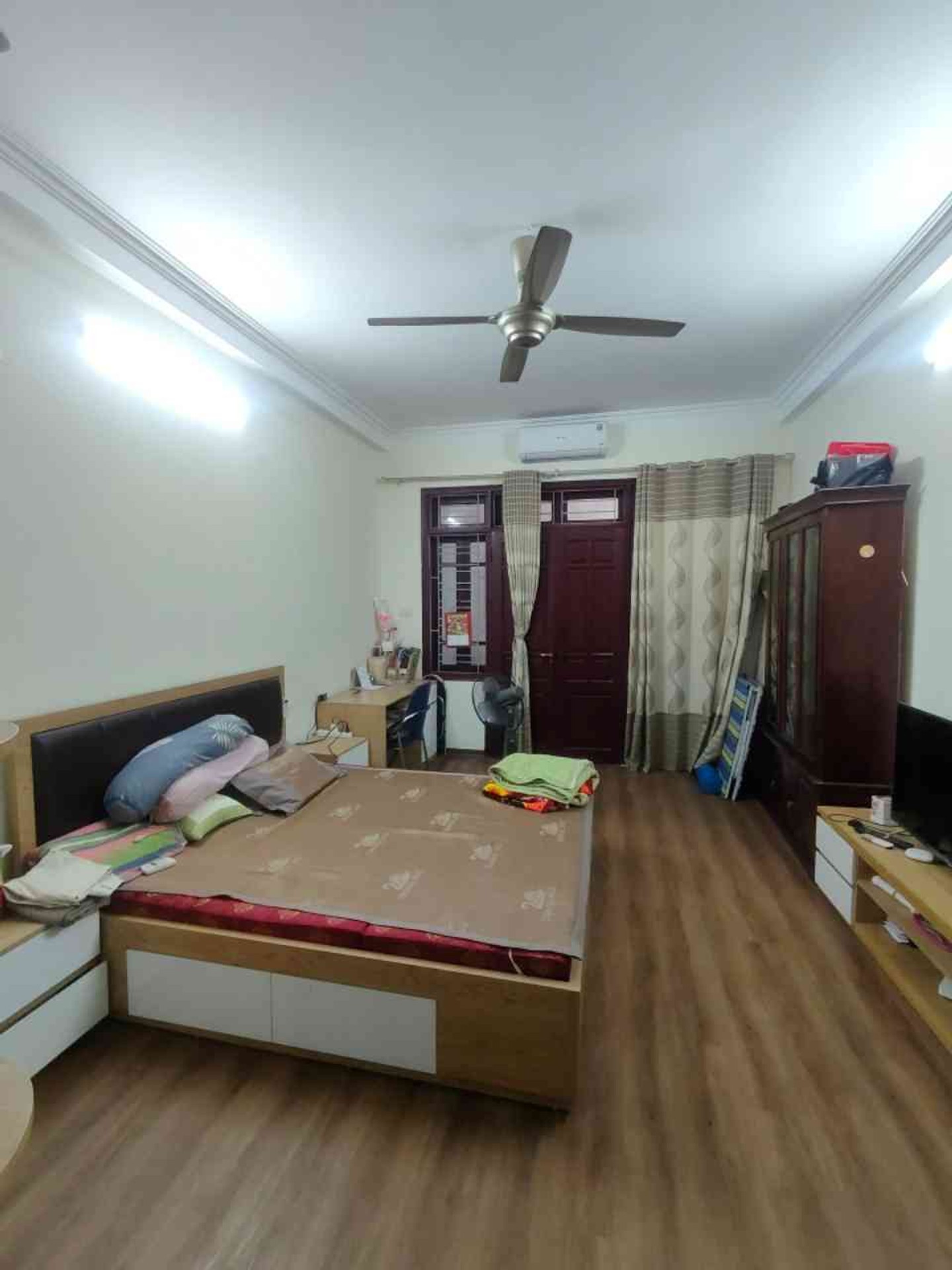 Bán nhà Trương Định - diện tích 55m2 5 tầng - Lô góc 3 mặt thoáng - giá 10,6 tỷ