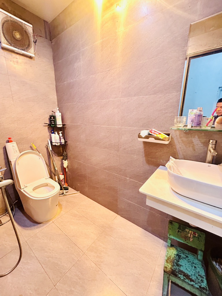 Bán nhà Minh Khai - diện tích 54m2 3 tầng - Nhà đẹp gần phố - giá 9,7 tỷ