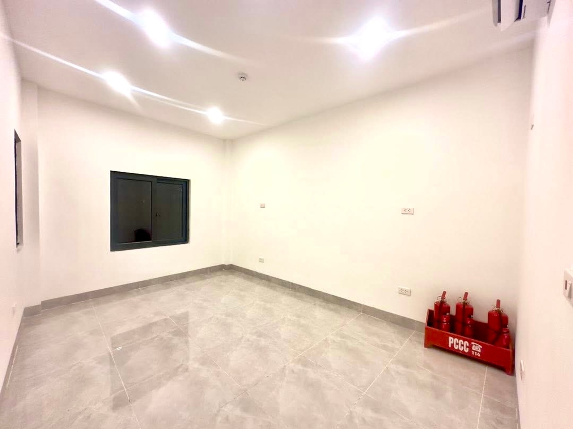 Bán nhà Nguyễn An Ninh - diện tích 48m2 6 tầng - Nhà xây mới từ móng siêu đẹp - giá 19,5 tỷ
