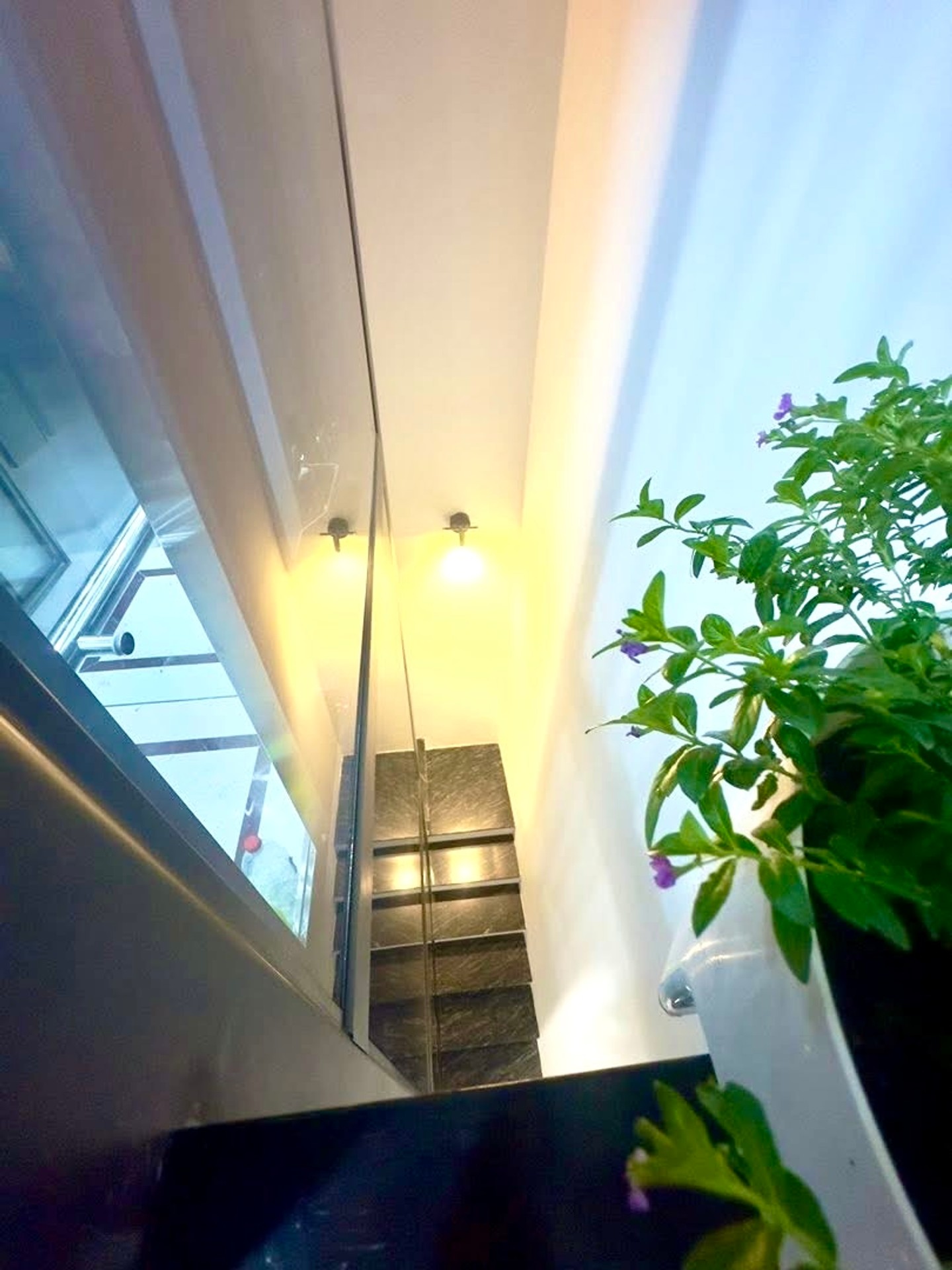 Bán nhà Nguyễn An Ninh - diện tích 48m2 6 tầng - Nhà xây mới từ móng siêu đẹp - giá 19,5 tỷ