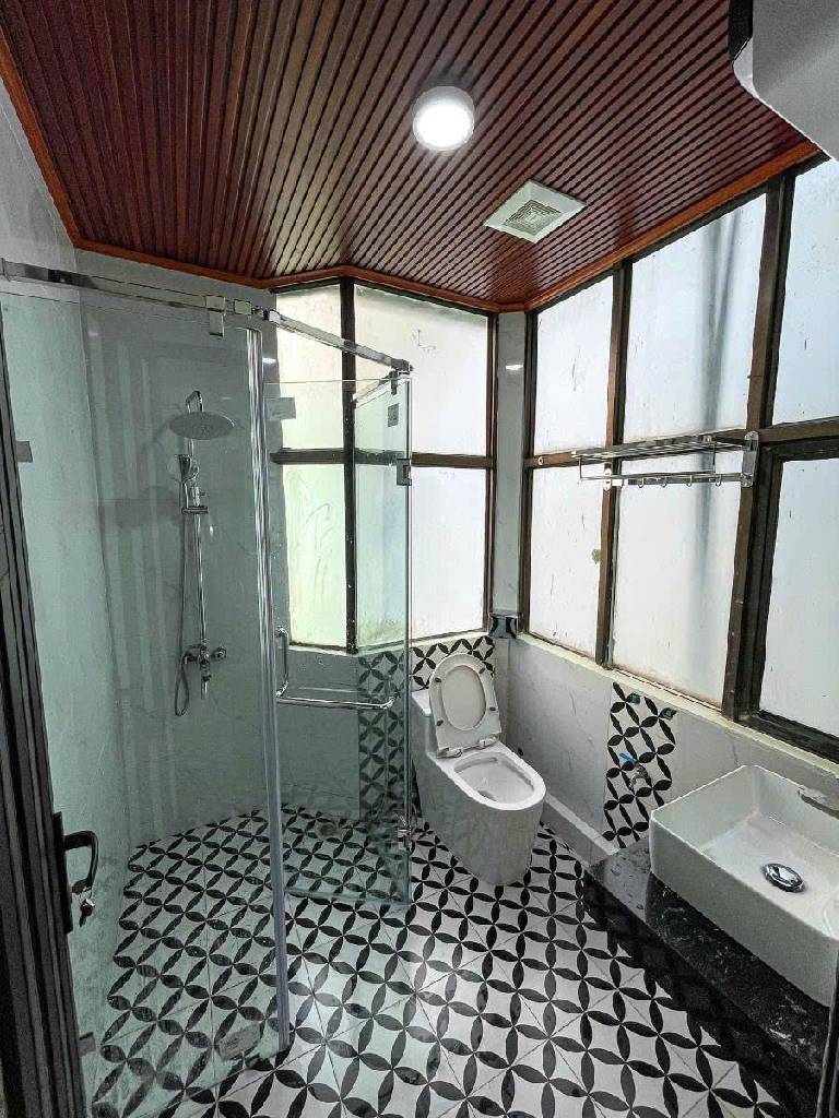 Bán nhà Hoàng Mai - diện tích 47m2 5 tầng - Ô tô đỗ ngay trước cổng - giá 8,4 tỷ