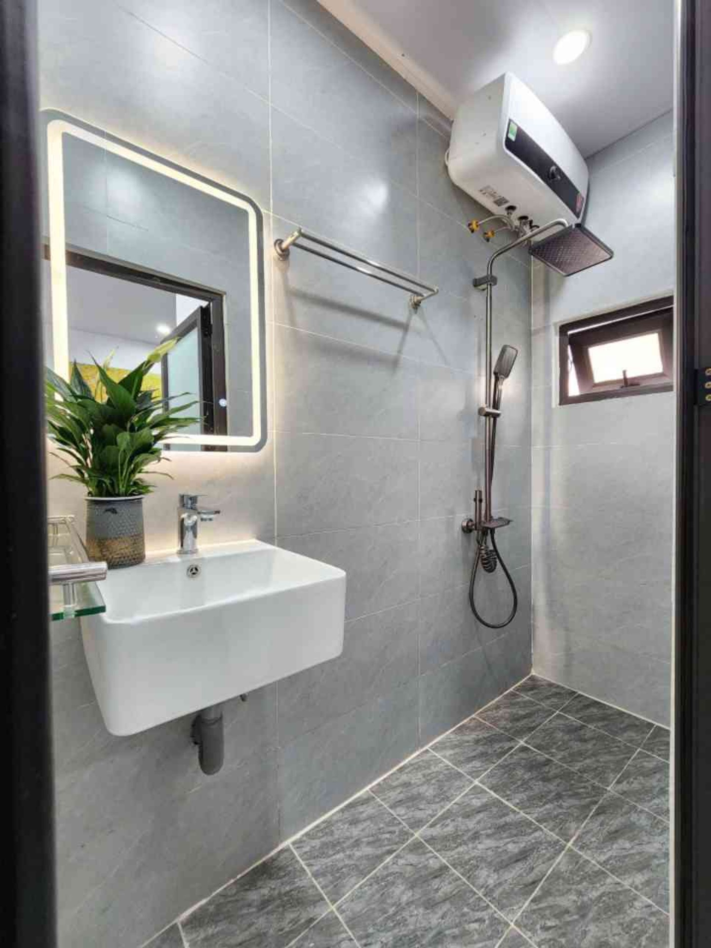 Bán nhà Lê Gia Đỉnh - diện tích 50m2 1 tầng - ô tô đỗ chân cầu thang - giá 3,65 tỷ
