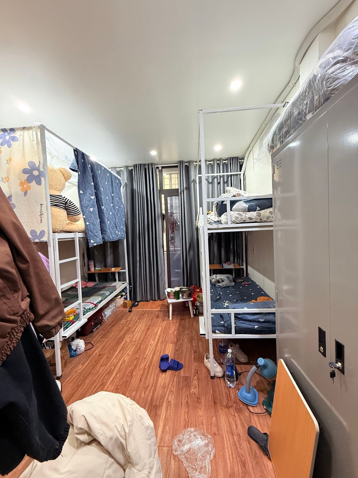 Bán nhà Kim Ngưu - diện tích 35m2 4 tầng - Gần phố, ô tô tránh - giá 10 tỷ