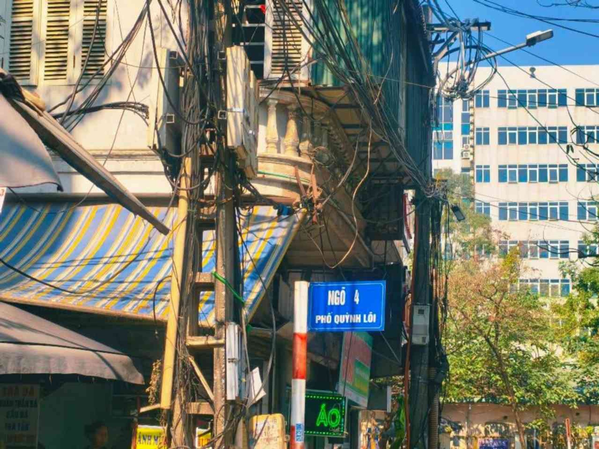 Bán nhà Quỳnh Lôi - diện tích 56m2 1 tầng - Ô tô tránh - giá 2,9 tỷ