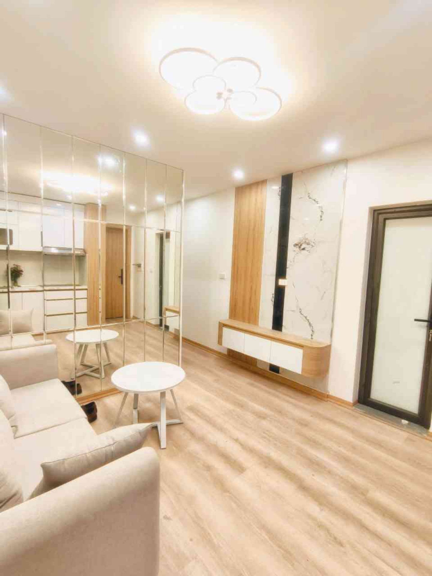 Bán nhà Quỳnh Lôi - diện tích 56m2 1 tầng - Ô tô tránh - giá 2,9 tỷ