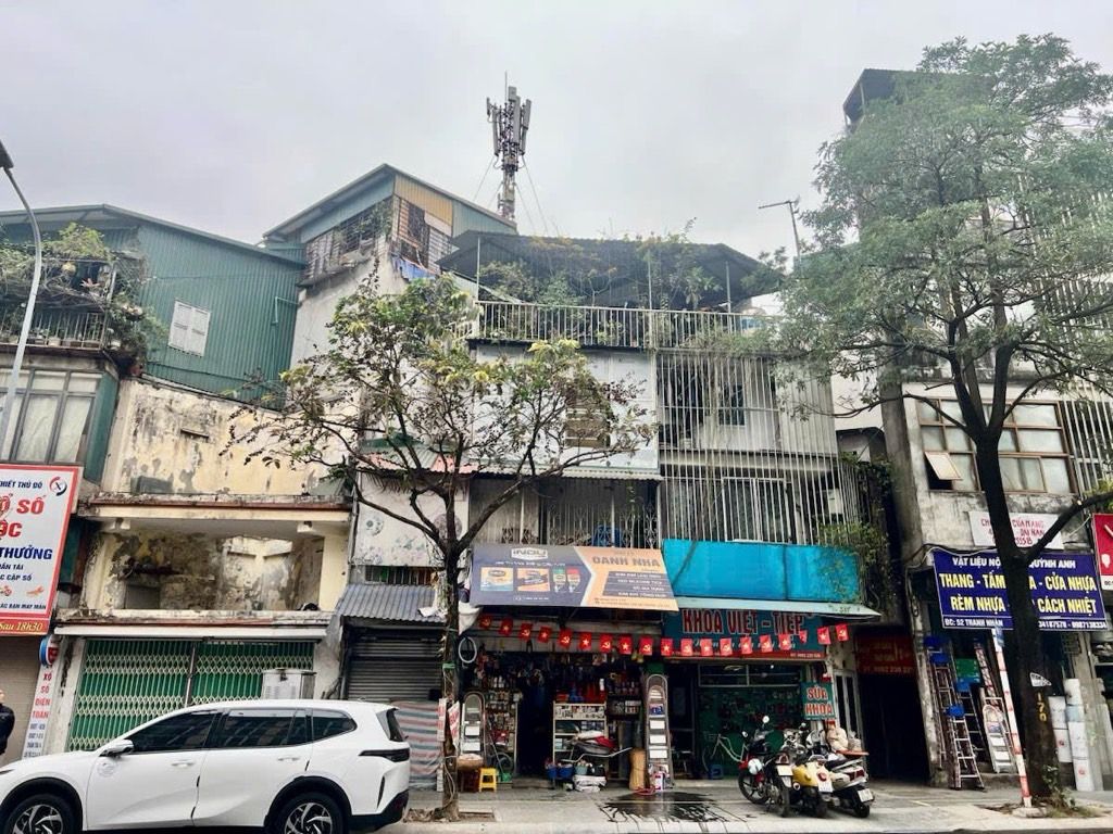 Bán nhà Thanh Nhàn - diện tích 198m2 5 tầng - Nhà mặt phố trung tâm - giá 108 tỷ