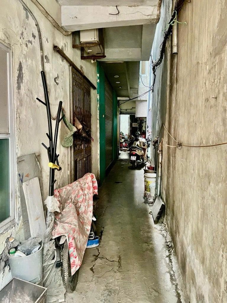 Bán nhà Thanh Nhàn - diện tích 198m2 5 tầng - Nhà mặt phố trung tâm - giá 108 tỷ