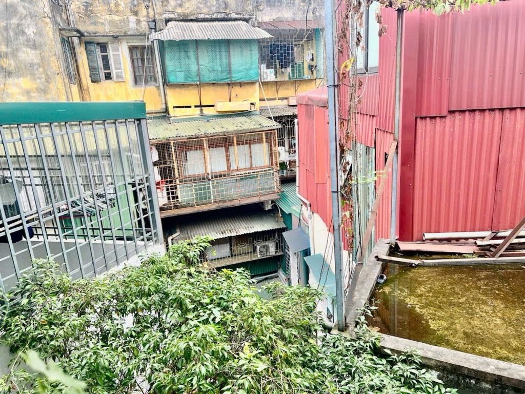 Bán nhà Thanh Nhàn - diện tích 198m2 5 tầng - Nhà mặt phố trung tâm - giá 108 tỷ