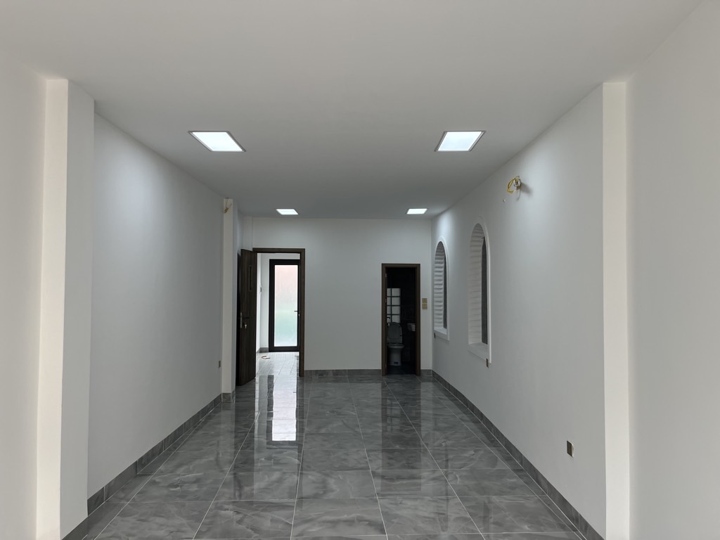 Bán nhà Văn Chương - diện tích 83,4m2 8 tầng - ô tô tránh - giá 25 tỷ