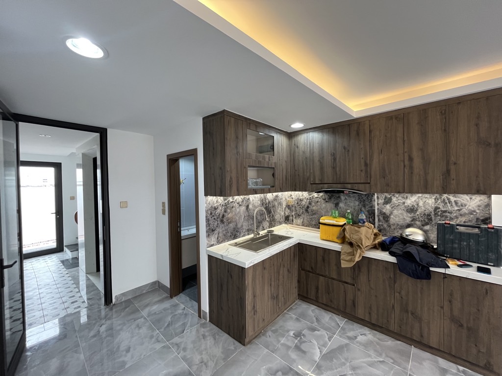 Bán nhà Văn Chương - diện tích 83,4m2 8 tầng - ô tô tránh - giá 25 tỷ