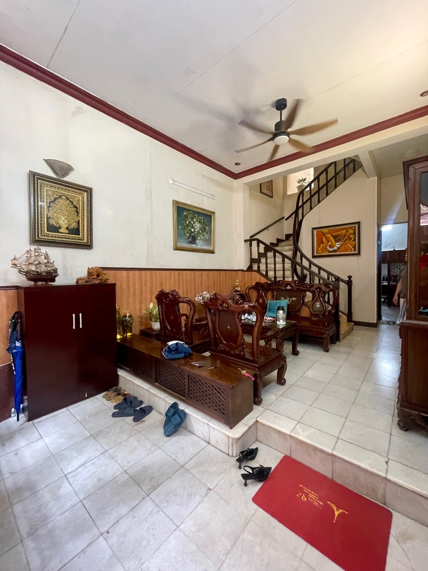 Bán nhà Giáp Bát - diện tích 72m2 4 tầng - nhà đẹp hiếm có - giá 13,5 tỷ