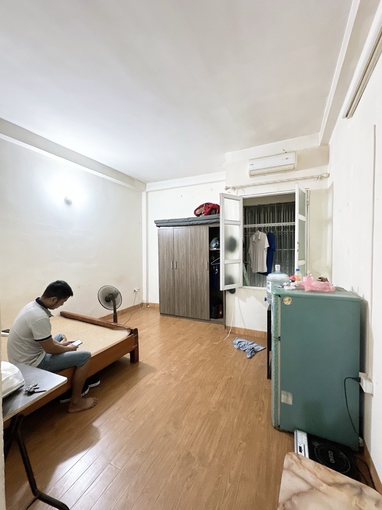 Bán nhà Hoàng Mai - diện tích 70m2 3 tầng - ô tô vào nhà - giá 9,5 tỷ