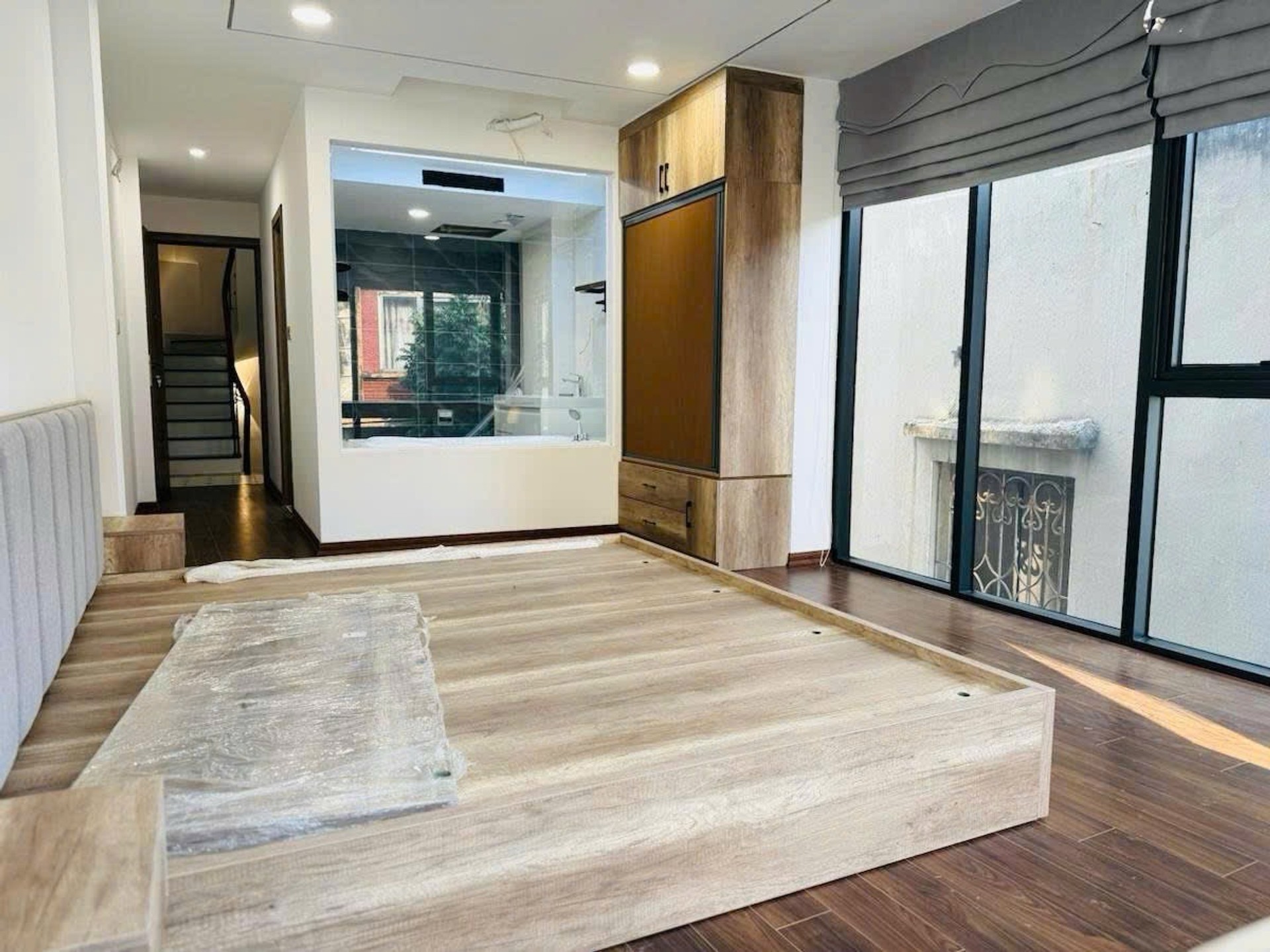 Bán nhà Thịnh Liệt - diện tích 45m2 6 tầng - Thang máy nhập khẩu - giá 18 tỷ
