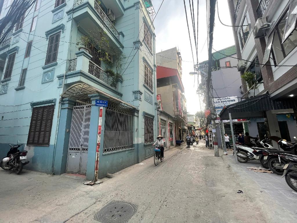 Bán nhà Định Công - diện tích 120m2 7 tầng - Ngõ ô tô - giá 32 tỷ