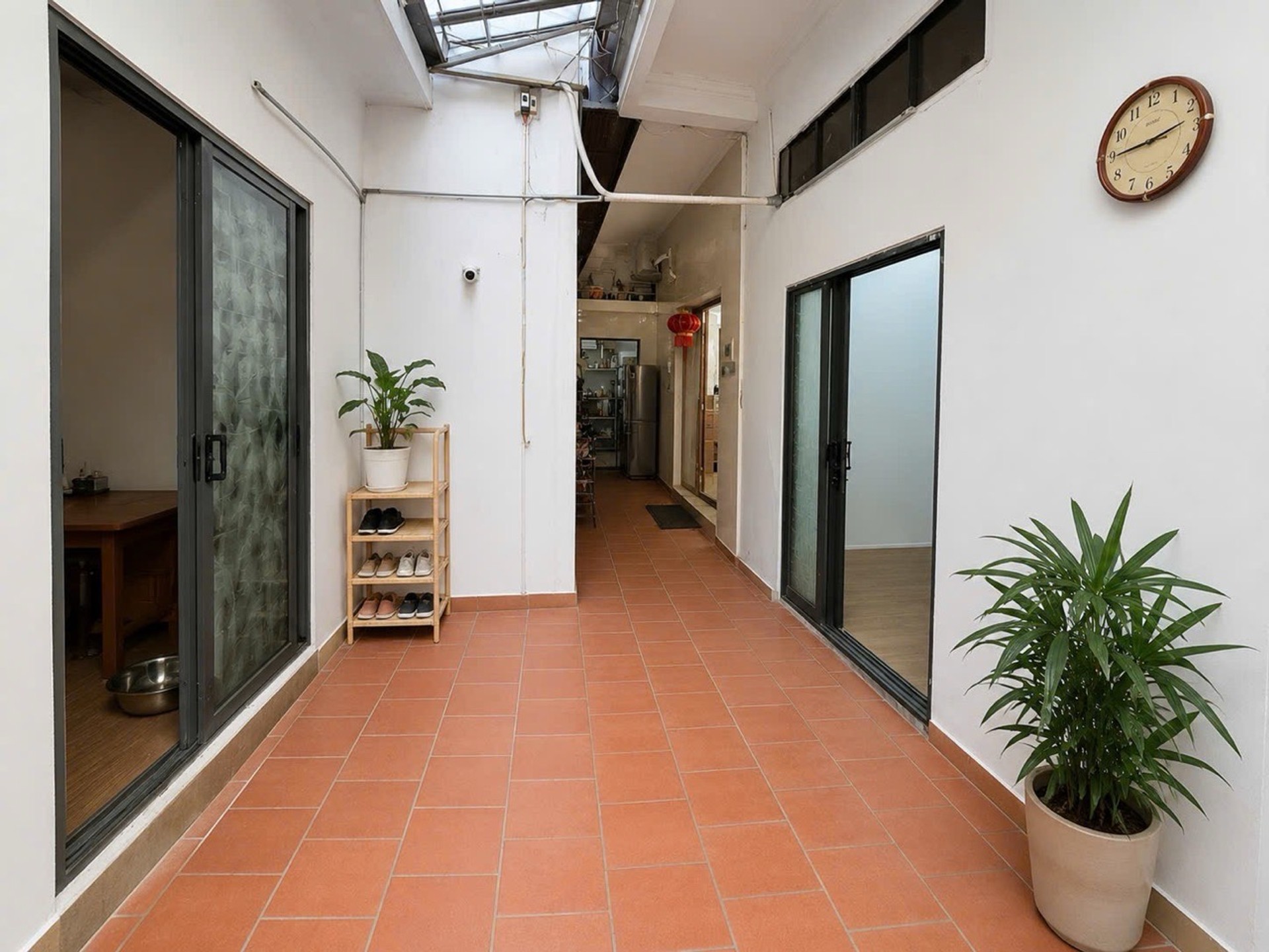 Bán nhà Hai Bà Trưng - diện tích 25m2 3 tầng - Ô TÔ TRÁNH - giá 4 tỷ