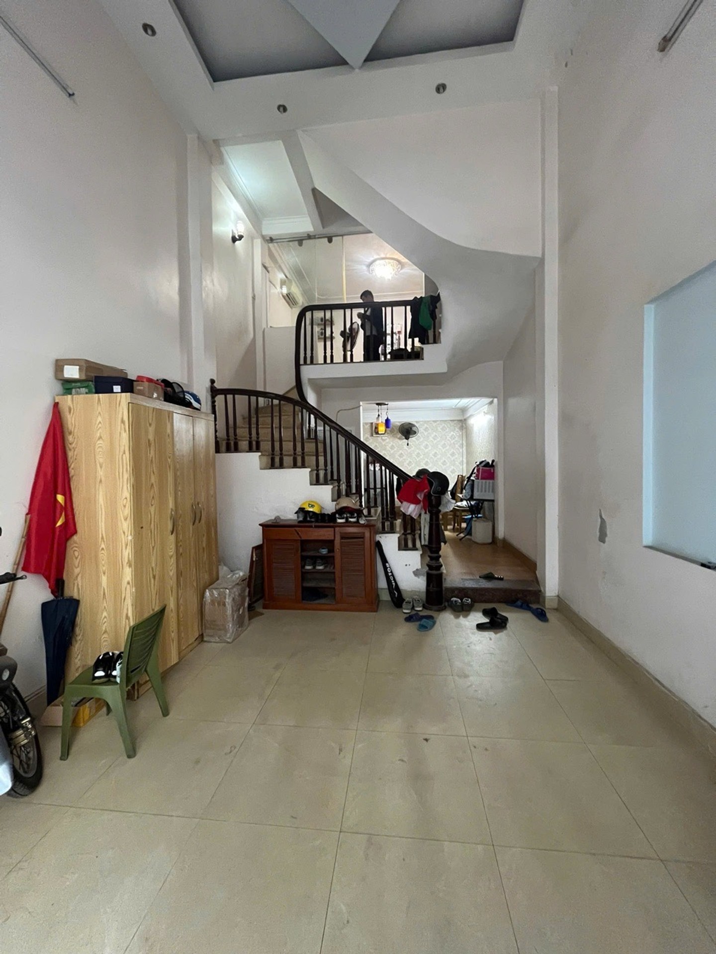 Bán nhà Bằng Liệt - diện tích 40m2 5 tầng - ô tô tránh - giá 14 tỷ