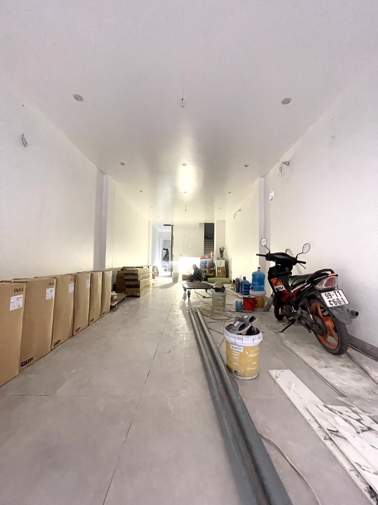 Bán nhà Ngõ Quỳnh - diện tích 91m2 7 tầng - Lô góc 2 mặt thoáng - giá 27,5 tỷ