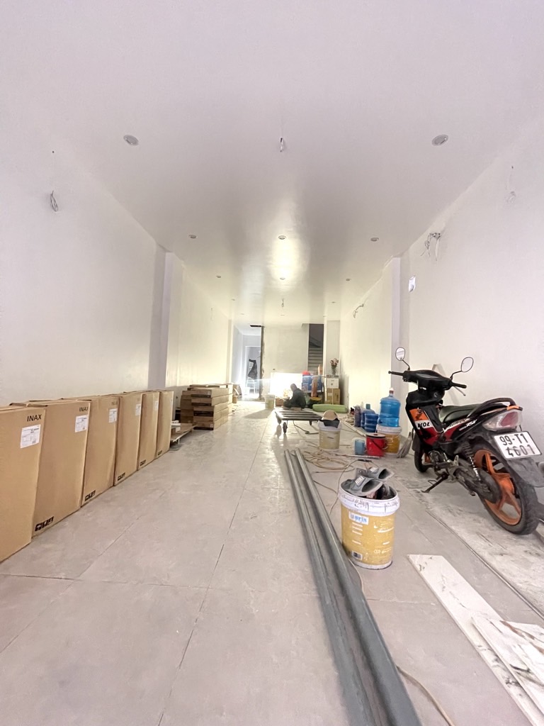 Bán nhà Ngõ Quỳnh - diện tích 91m2 7 tầng - Lô góc 2 mặt thoáng - giá 27,5 tỷ