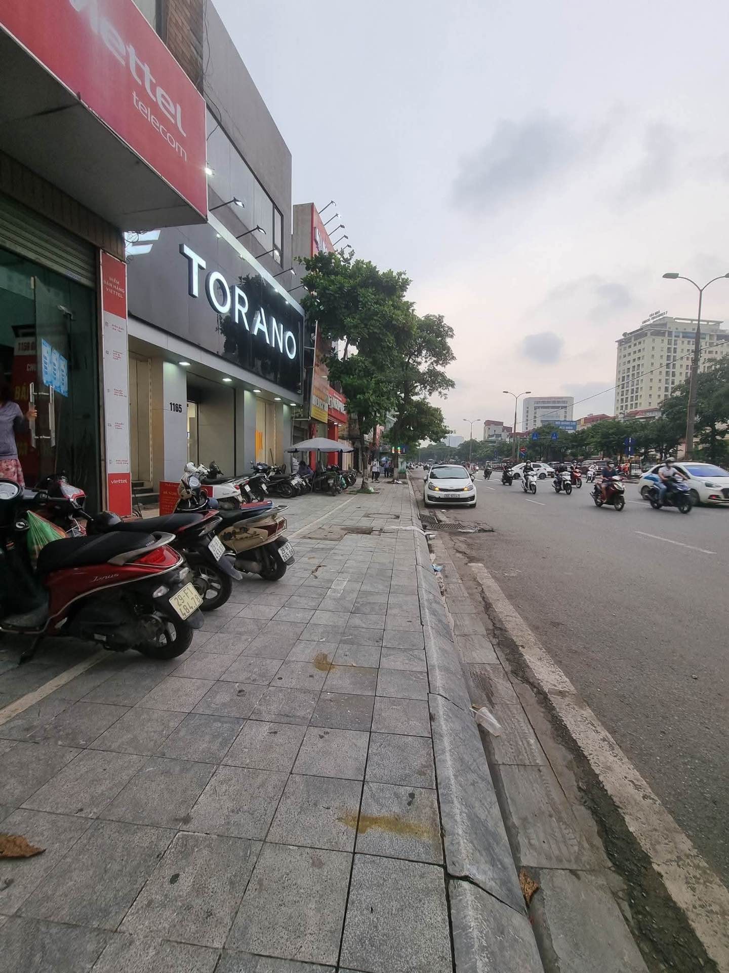 Bán nhà Giải Phóng - diện tích 99m2 4 tầng - Nhà mặt đường kinh doanh - giá 23 tỷ