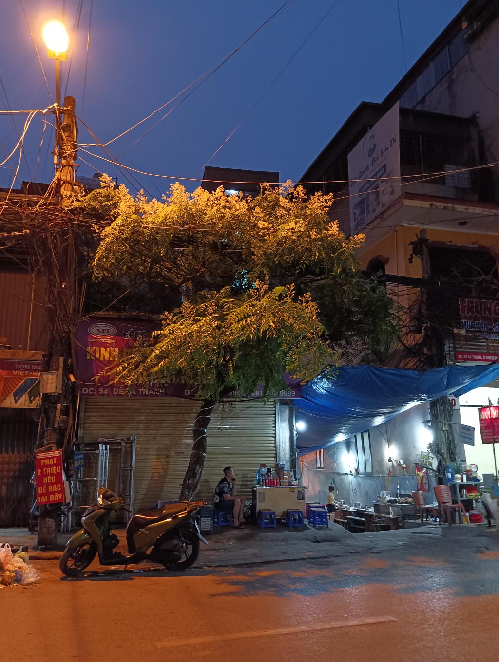 Bán nhà La Thành - diện tích 74m2 2 tầng - lô góc 3 mặt thoáng - giá 37,5 tỷ