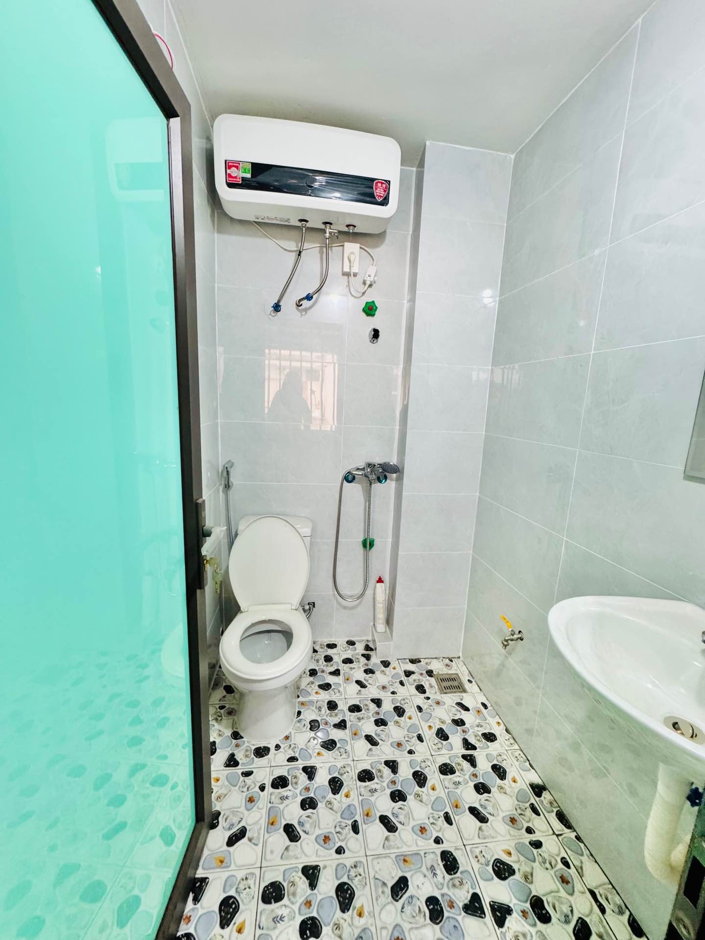 Bán nhà Định Công Thượng - diện tích 45m2 2 tầng - Nhà xây mới, ngõ thông, thoáng sáng - giá 2,48 tỷ