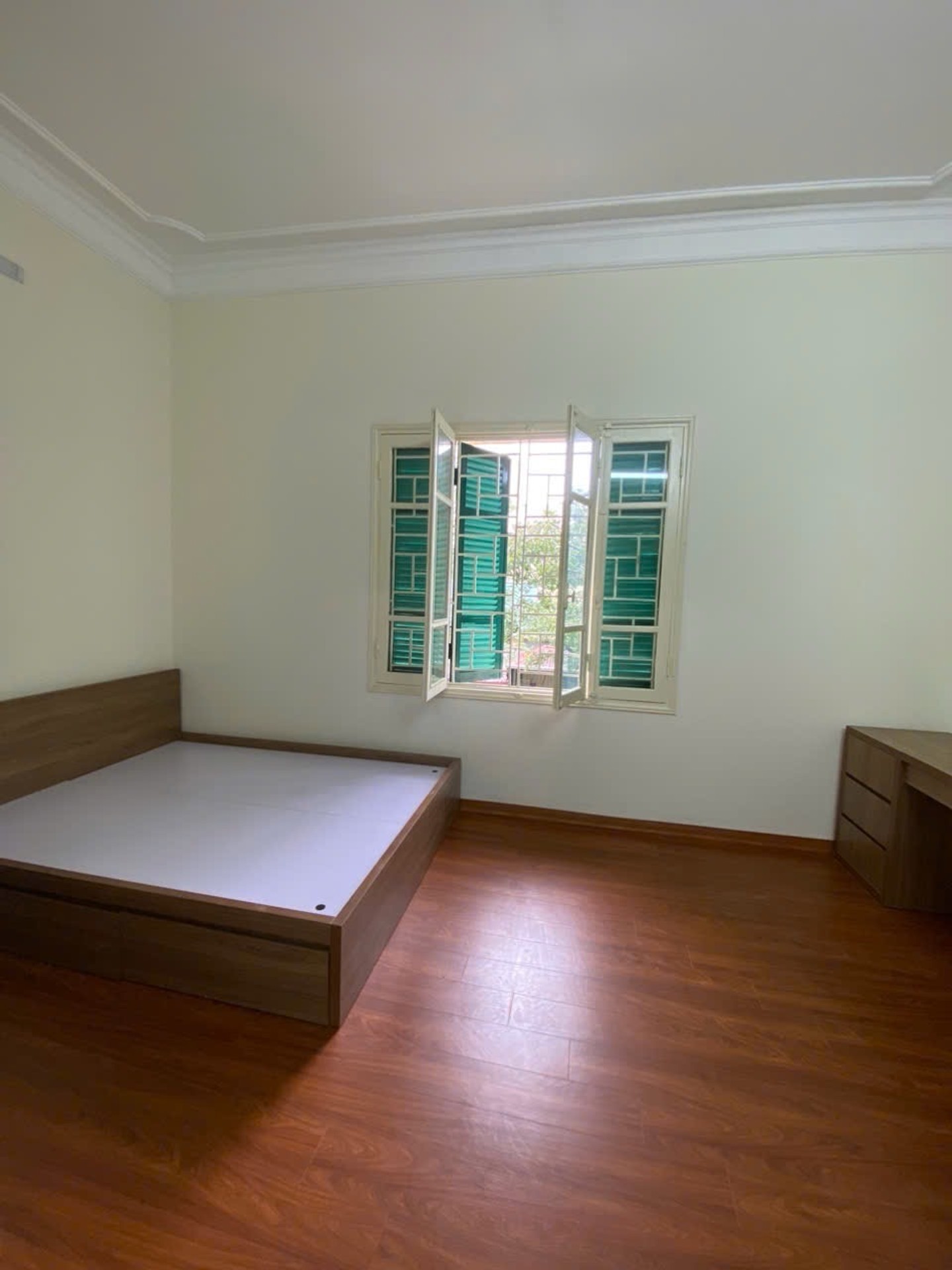 Bán nhà Nguyễn Bỉnh Khiêm - diện tích 150m2 3 tầng - Nhà biệt thự mặt phố - giá 18,5 tỷ