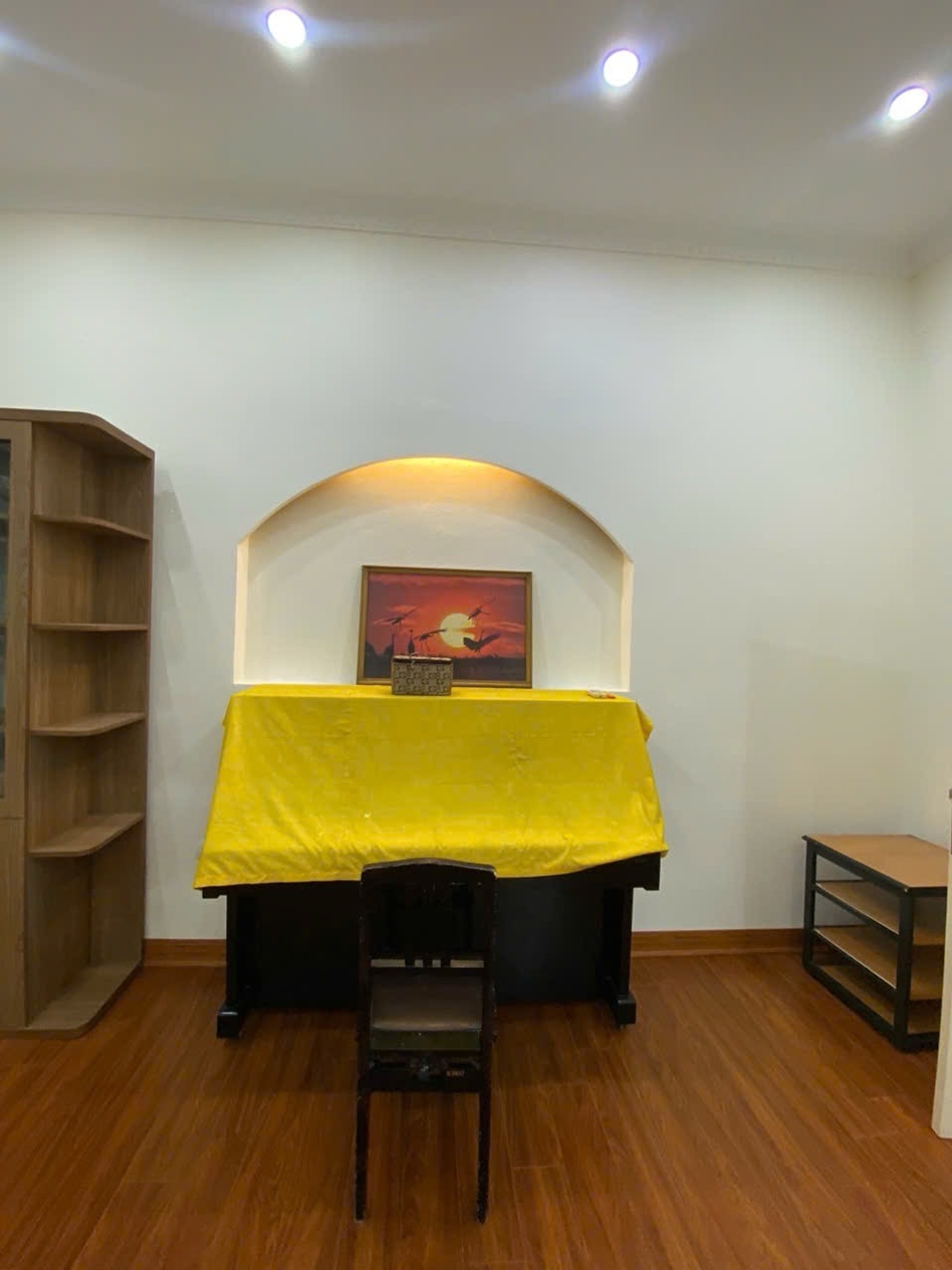 Bán nhà Nguyễn Bỉnh Khiêm - diện tích 150m2 3 tầng - Nhà biệt thự mặt phố - giá 18,5 tỷ