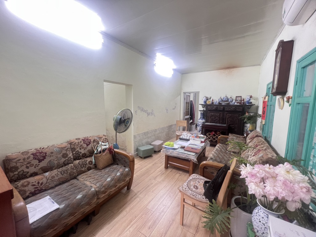 Bán nhà Hồng Mai - diện tích 83.8m2 1 tầng - Ngõ 1 ô tô - giá 26,2 tỷ